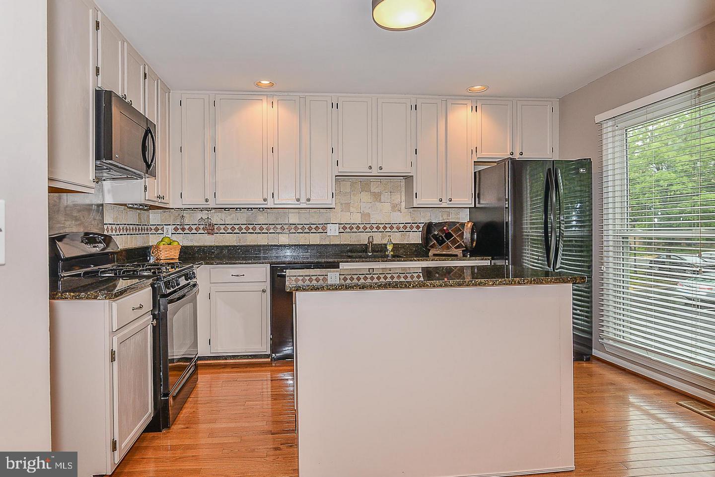 LIFESTYLE AT SULLY STATION - Residential Lease