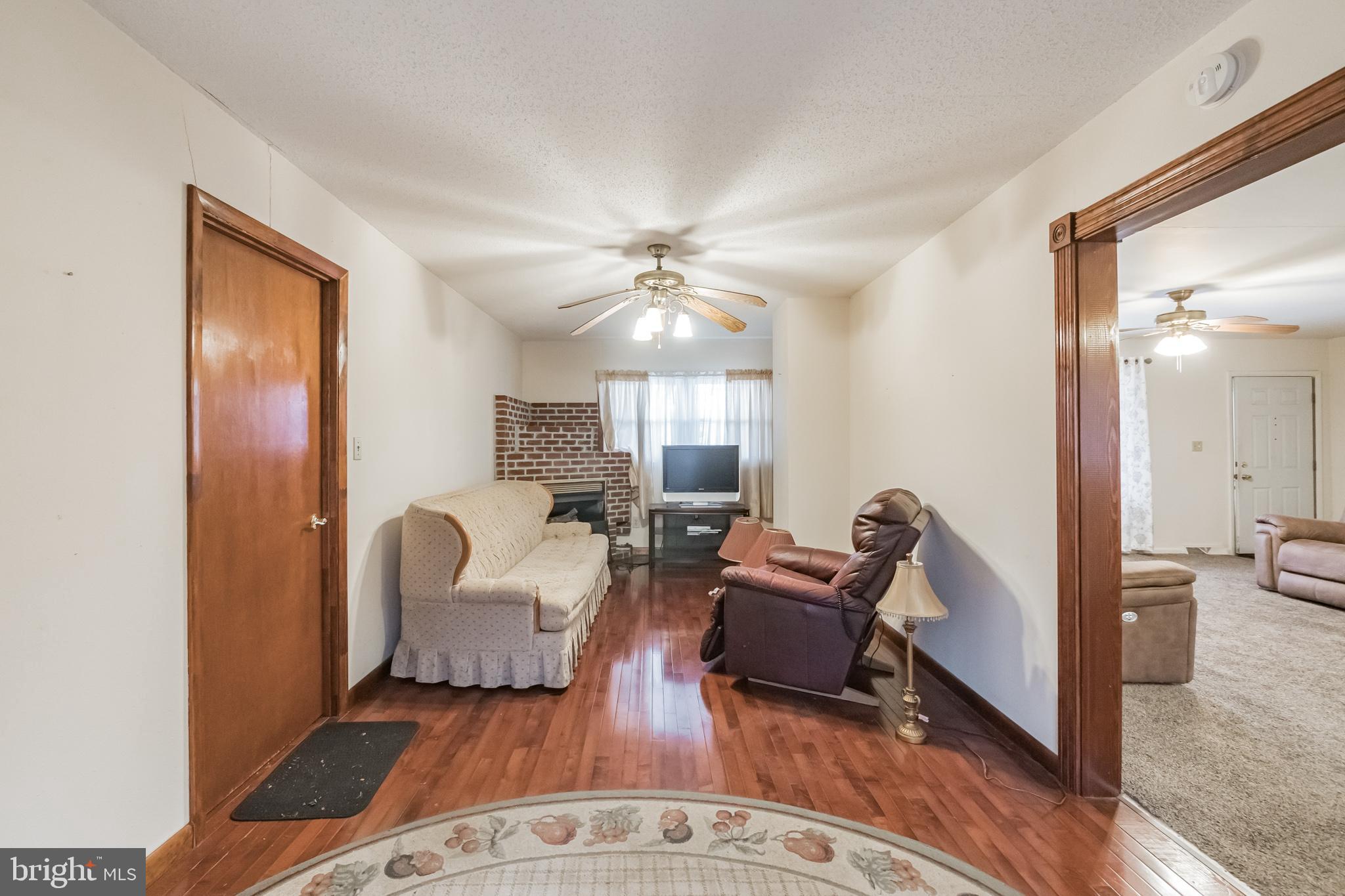 MISSION HILLS - Residential