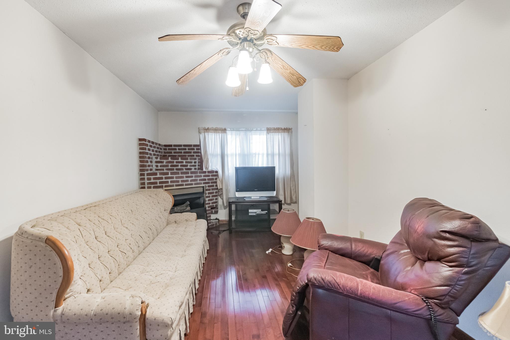 MISSION HILLS - Residential