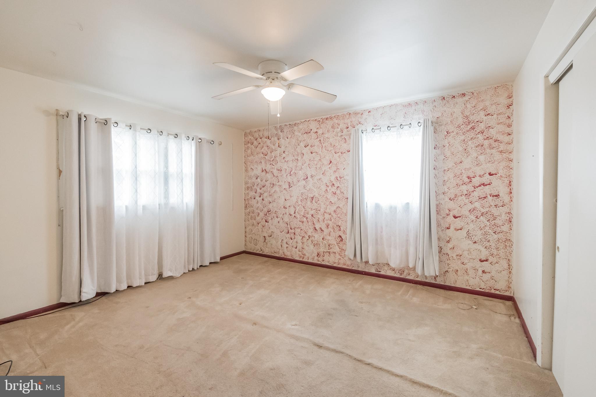 MISSION HILLS - Residential