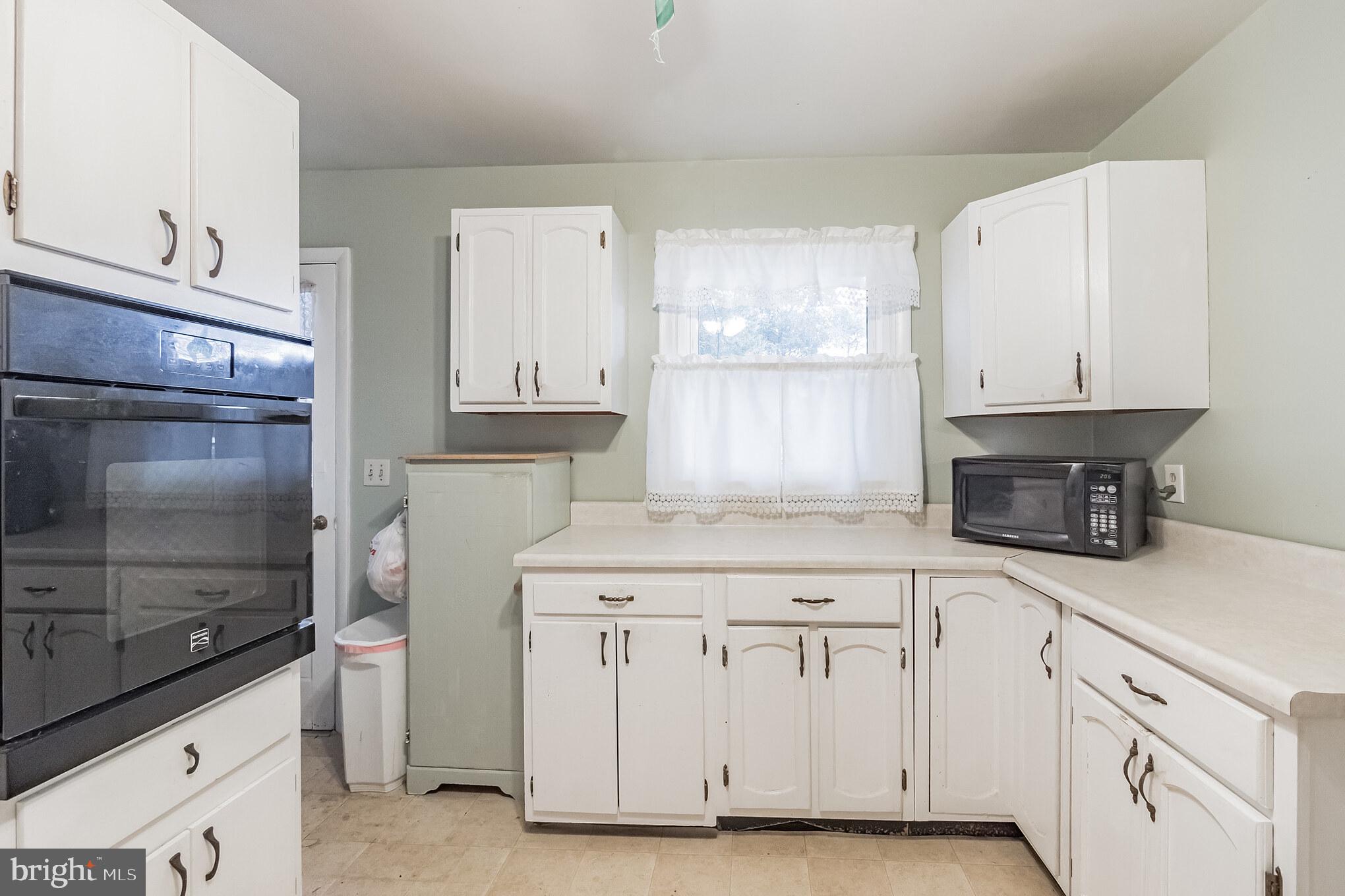 MISSION HILLS - Residential