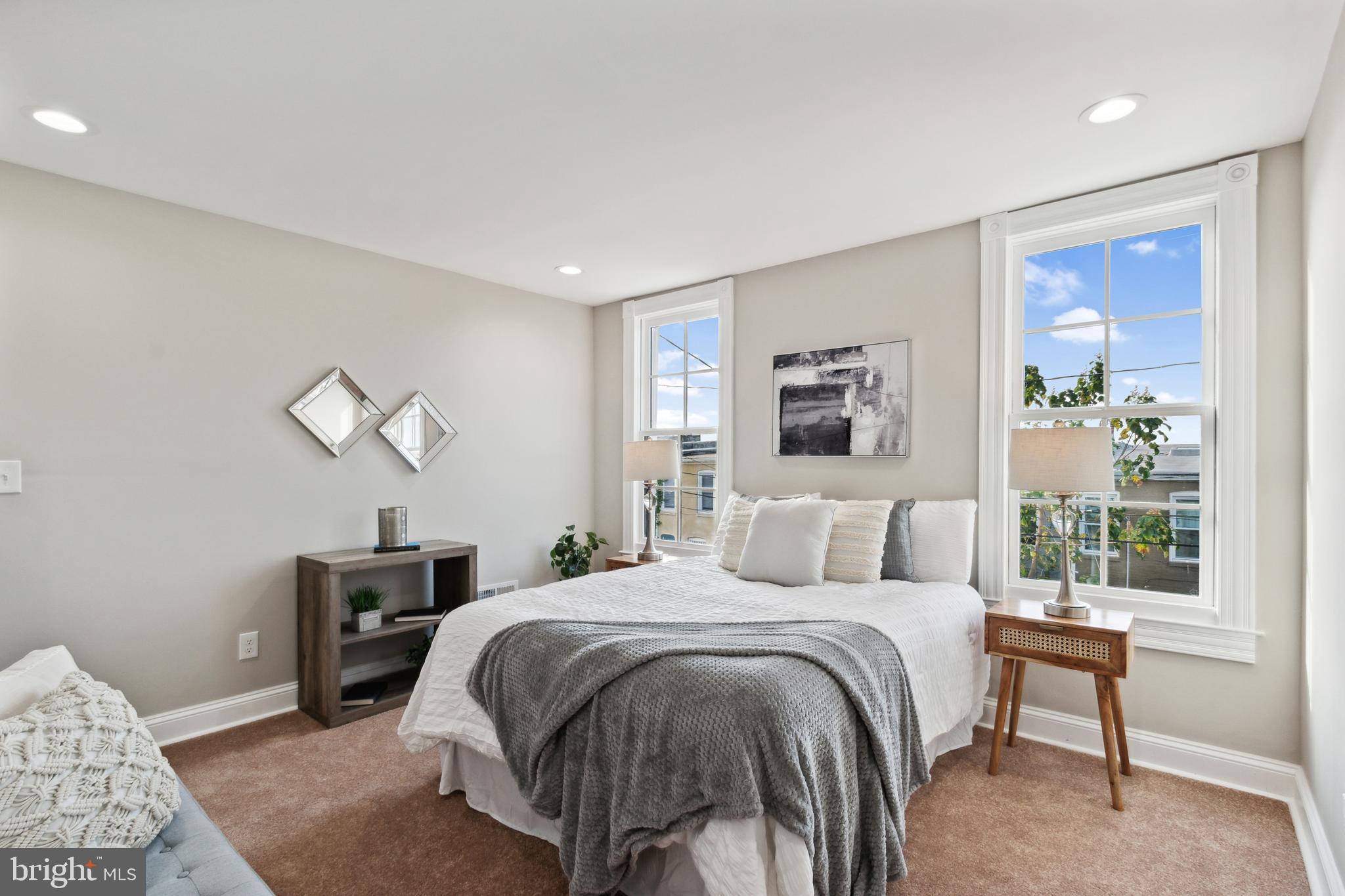 BIDDLE STREET - Residential