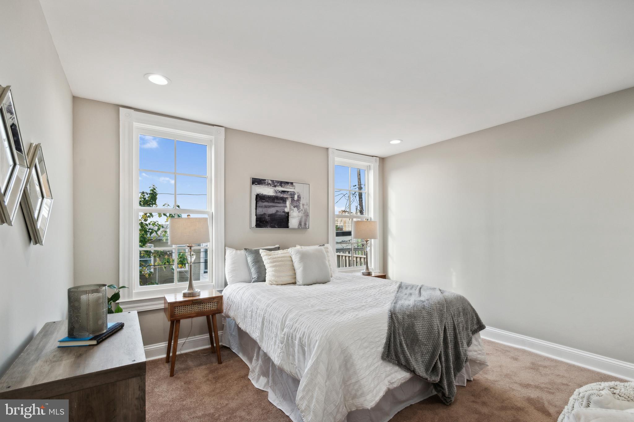 BIDDLE STREET - Residential