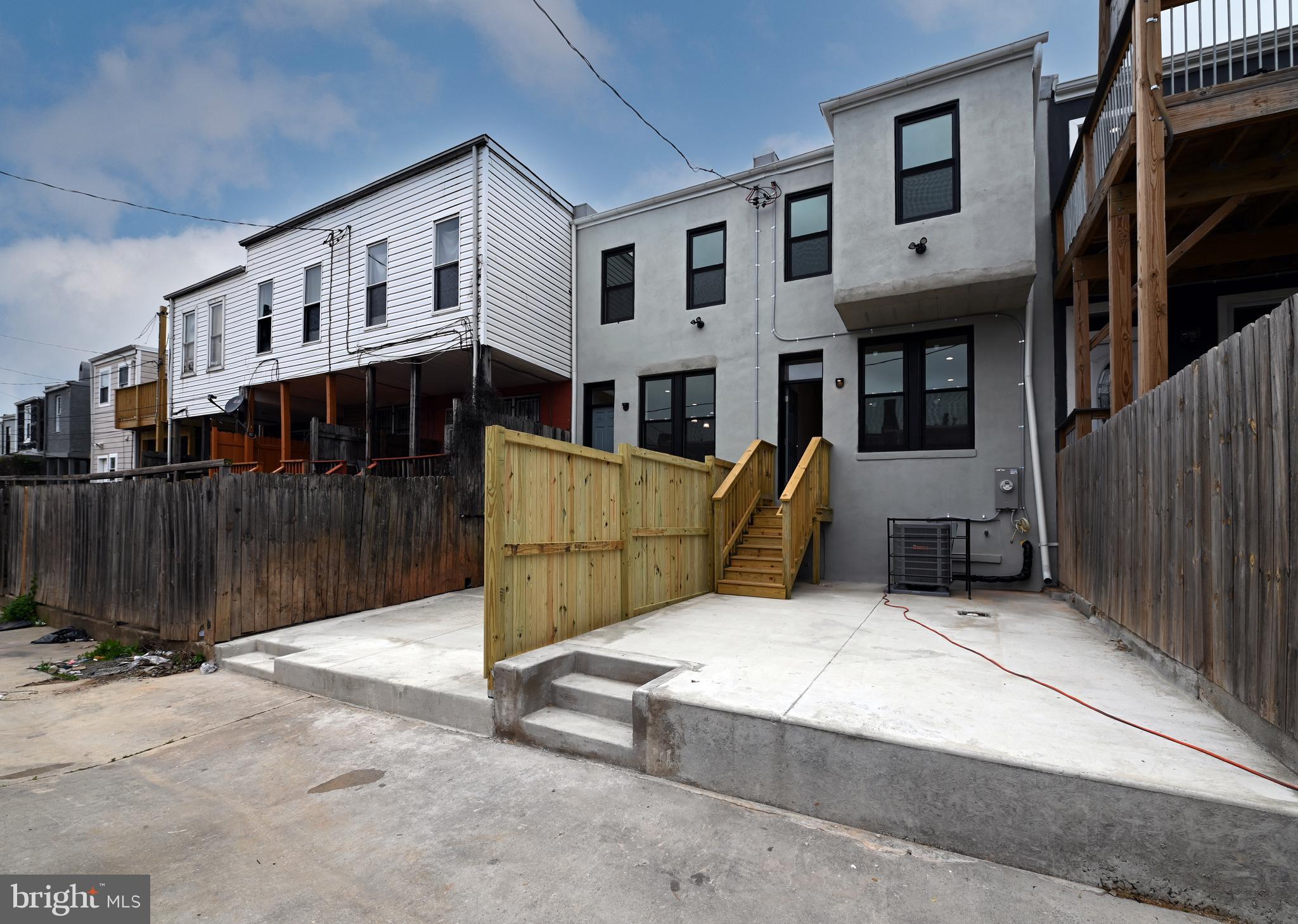 BIDDLE STREET - Residential
