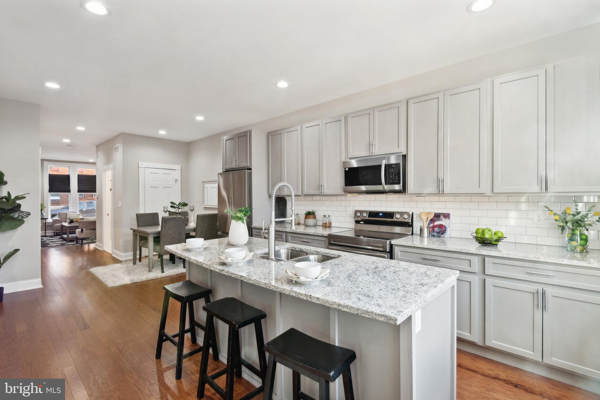 BIDDLE STREET - Residential