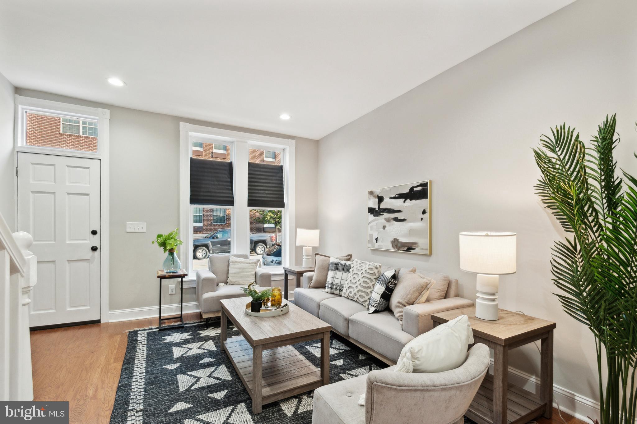 BIDDLE STREET - Residential