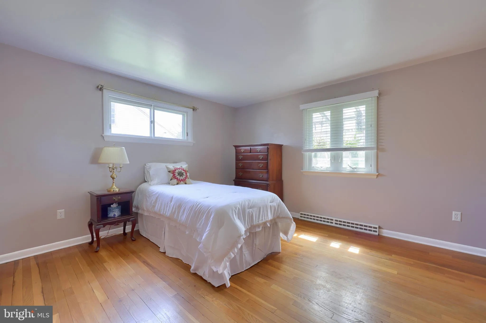 Lancaster, Pennsylvania 17601, United States, 3 Bedrooms Bedrooms, ,2 BathroomsBathrooms,Residential,Pending,104241