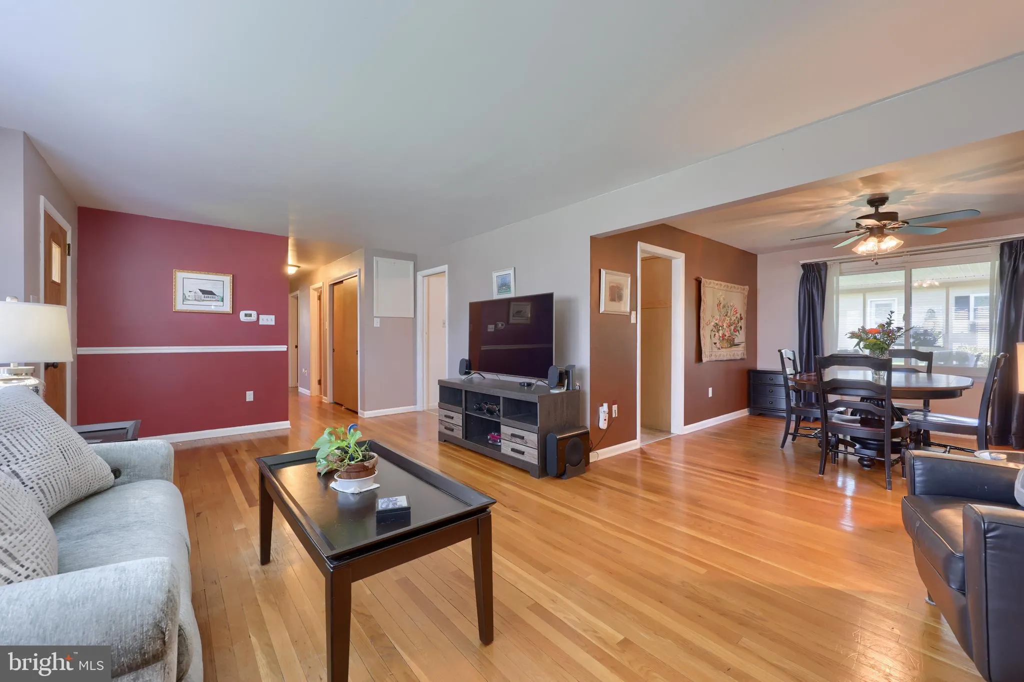 Lancaster, Pennsylvania 17601, United States, 3 Bedrooms Bedrooms, ,2 BathroomsBathrooms,Residential,Pending,104241