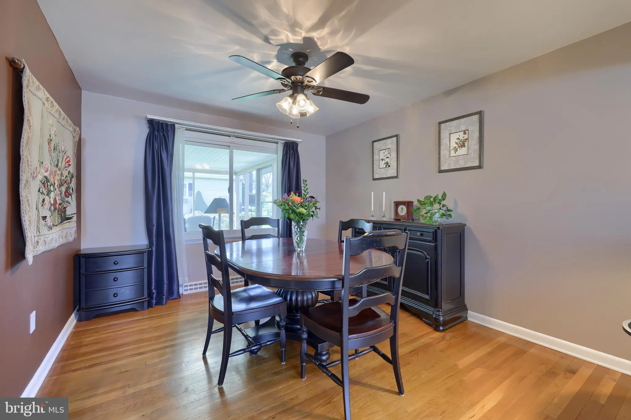 Lancaster, Pennsylvania 17601, United States, 3 Bedrooms Bedrooms, ,2 BathroomsBathrooms,Residential,Pending,104241