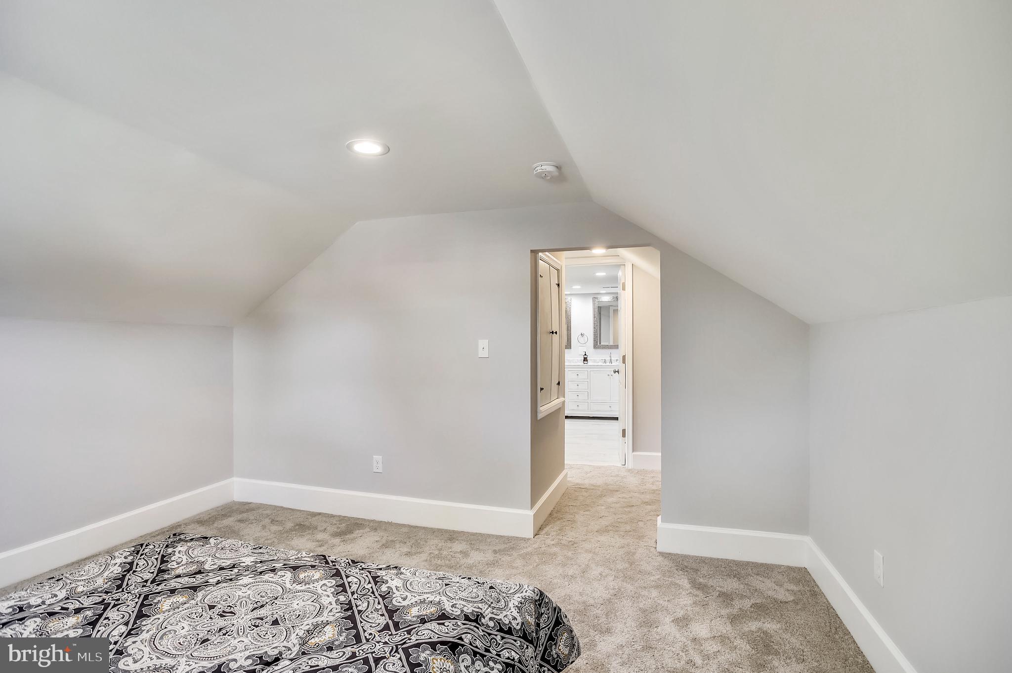 LINTHICUM HEIGHTS - Residential