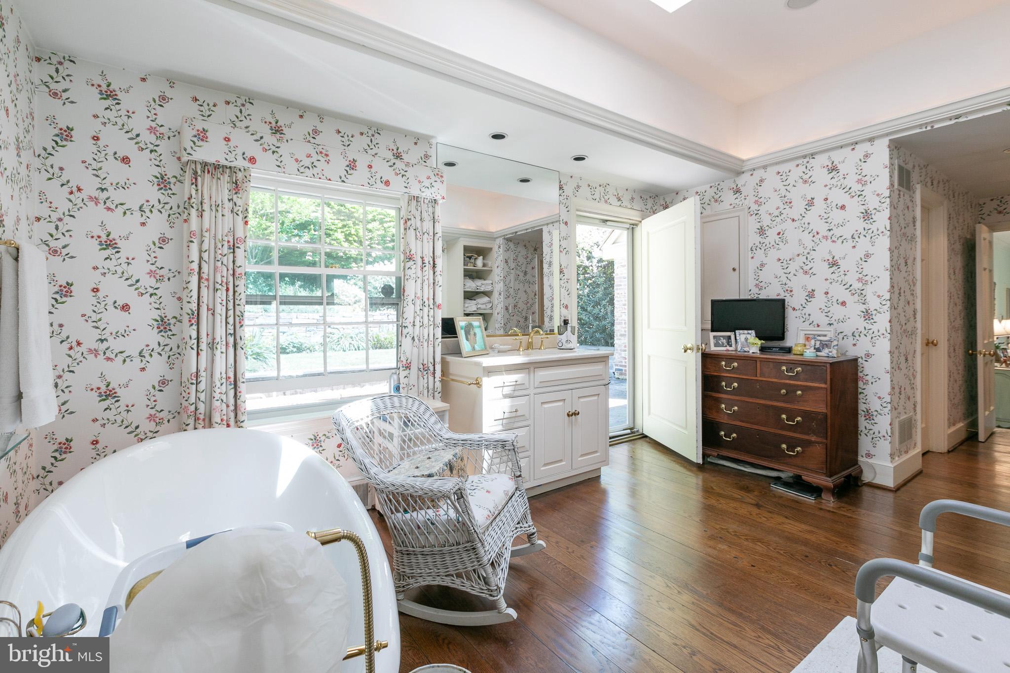 HOLLY HILL - Residential