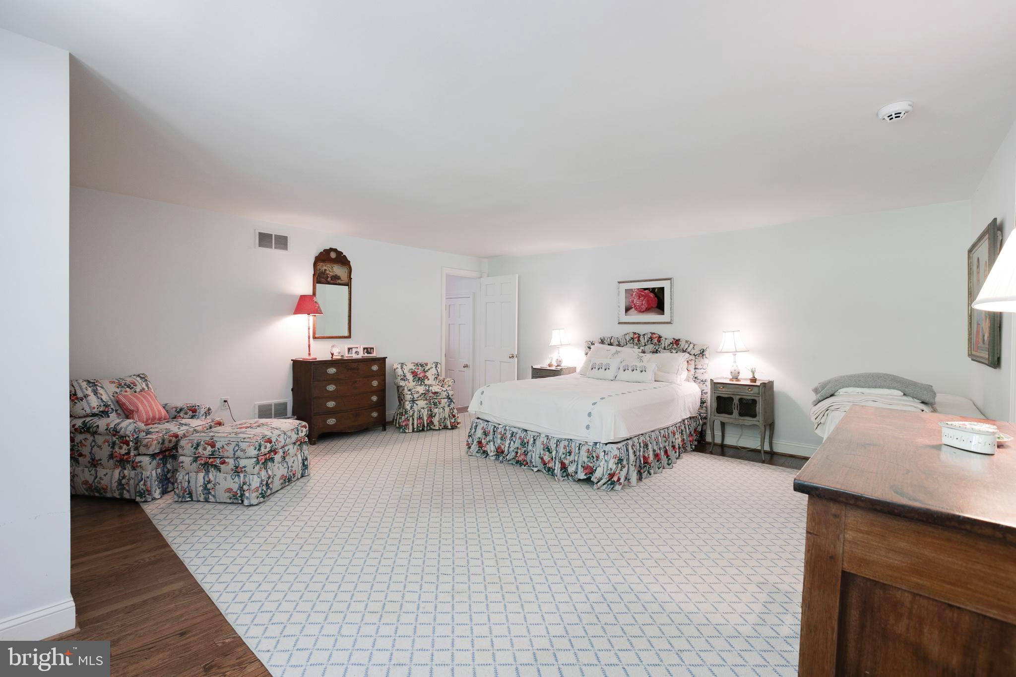 HOLLY HILL - Residential