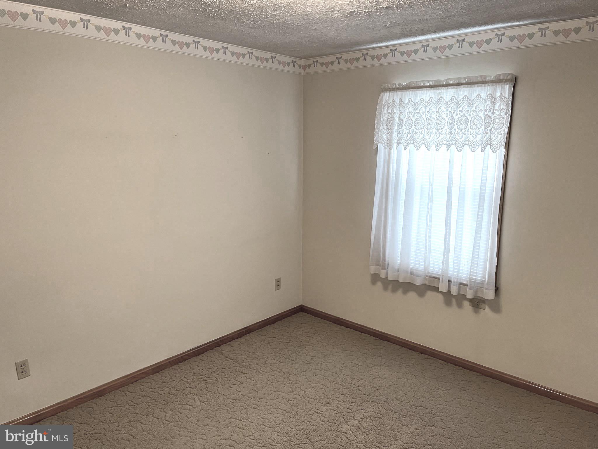 SKY-LIN PARK - Residential