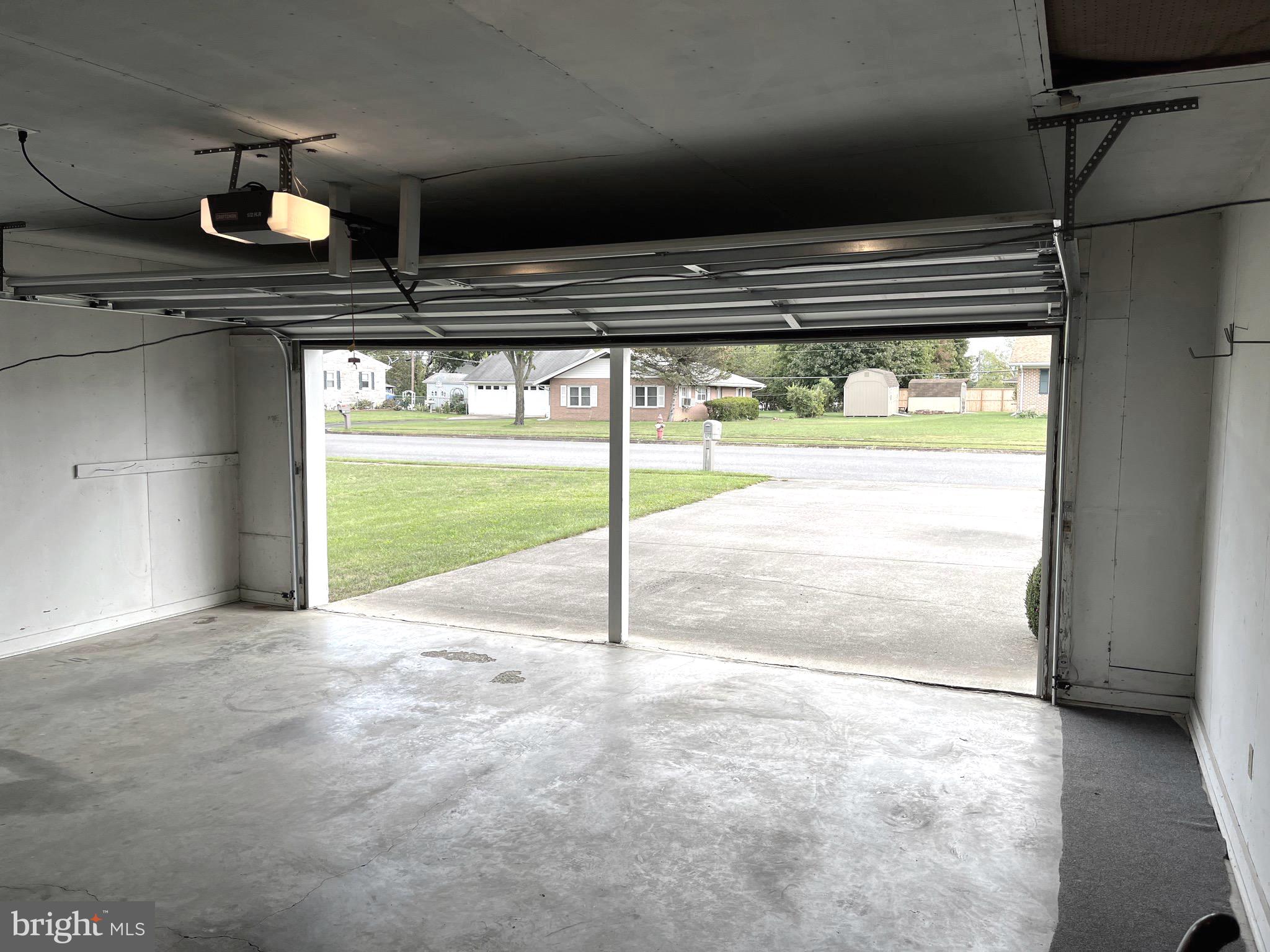 SKY-LIN PARK - Residential