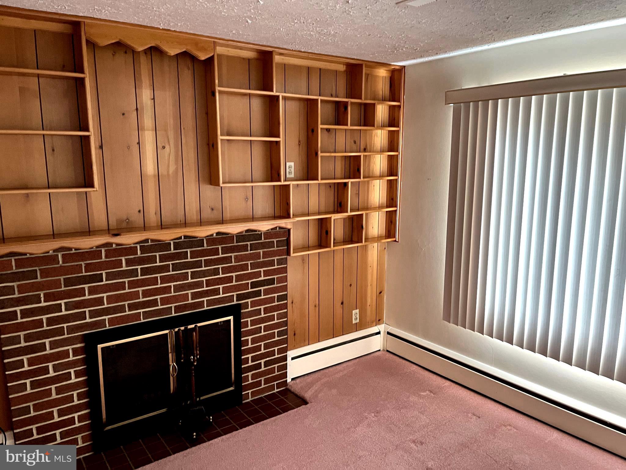 SKY-LIN PARK - Residential