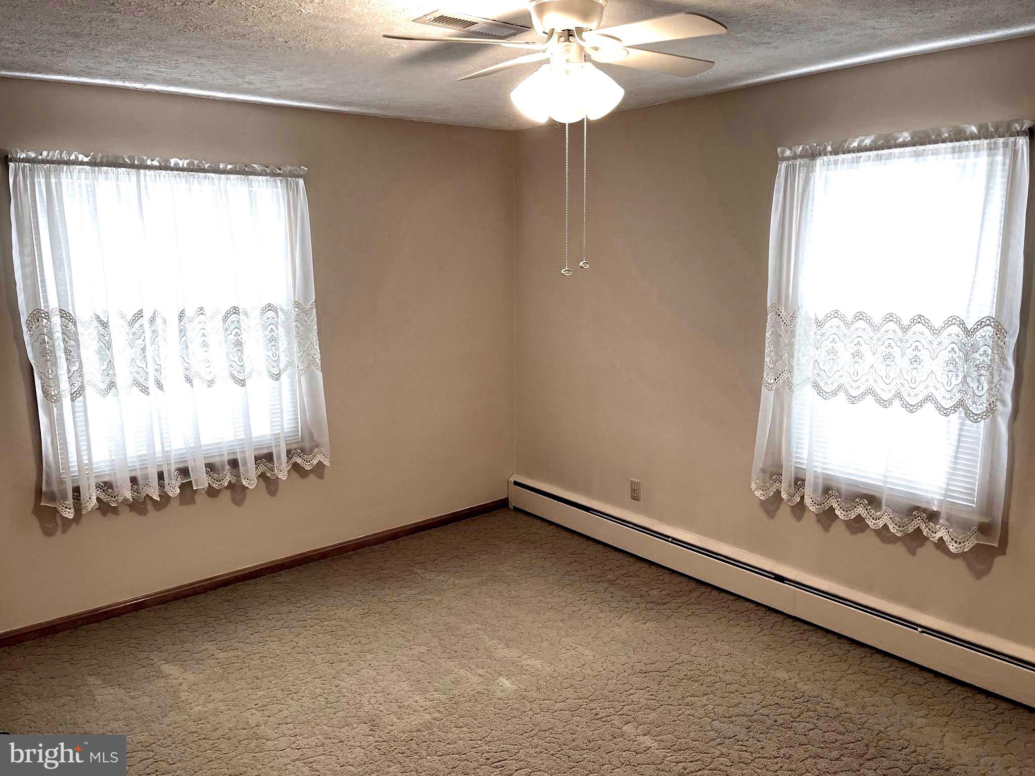 SKY-LIN PARK - Residential