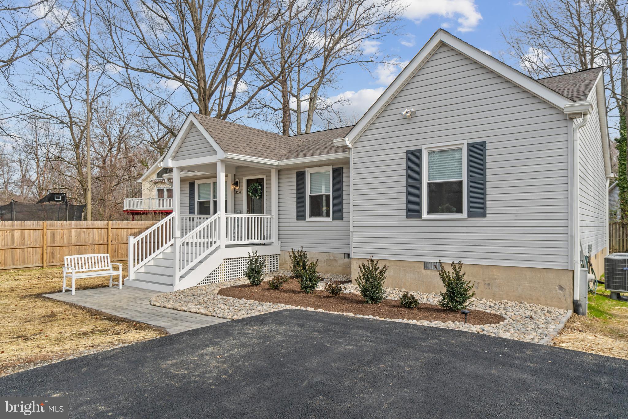 OYSTER HARBOR - Residential