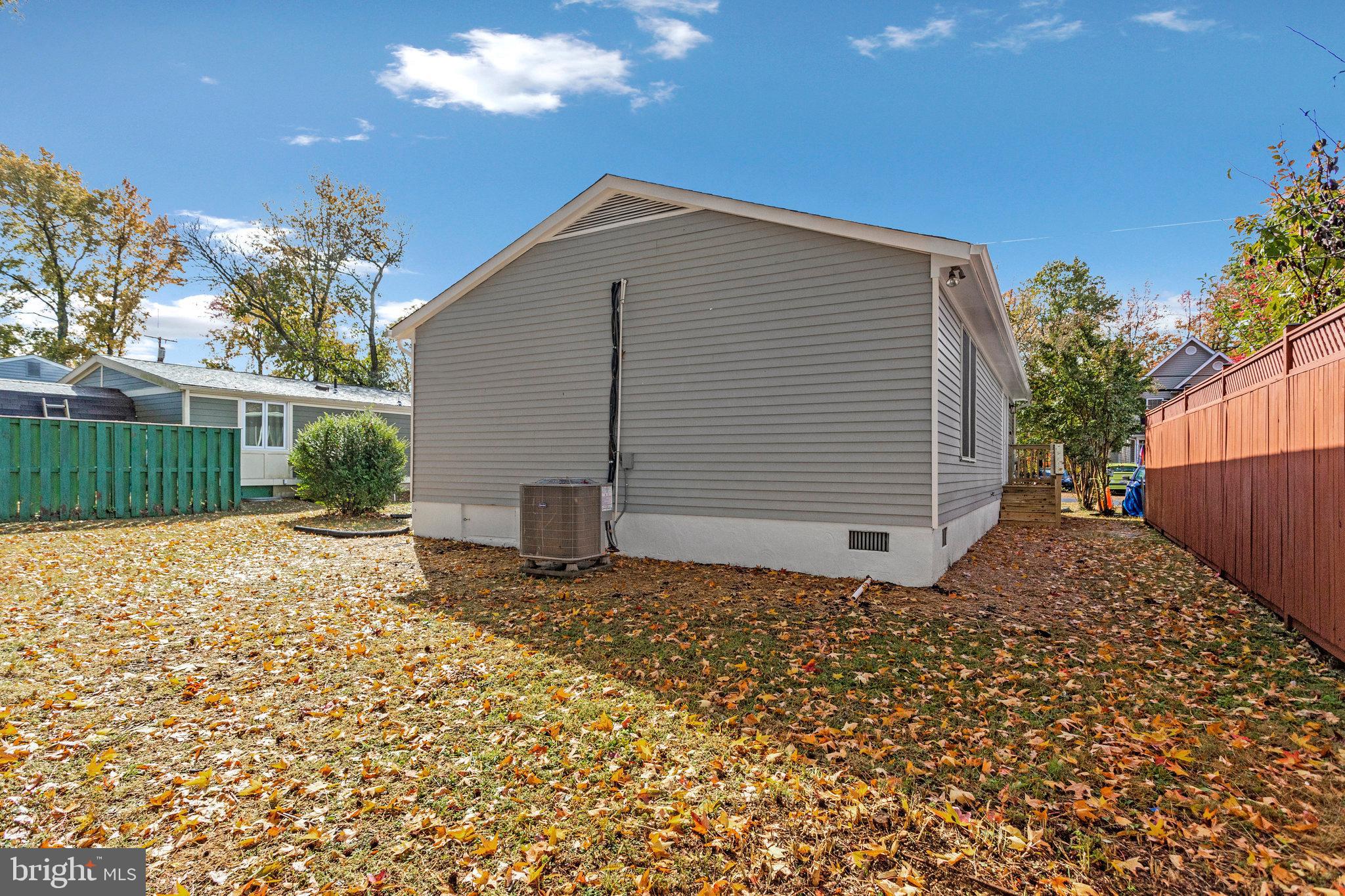 OYSTER HARBOR - Residential