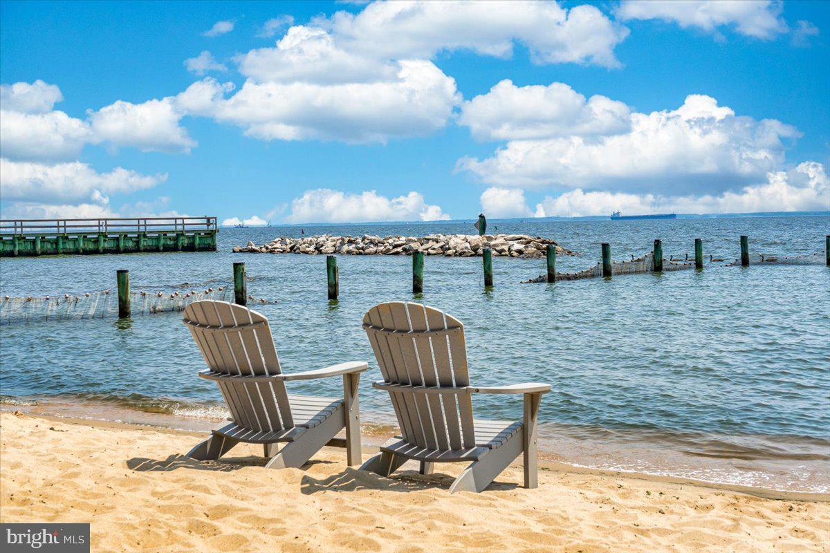 OYSTER HARBOR - Residential