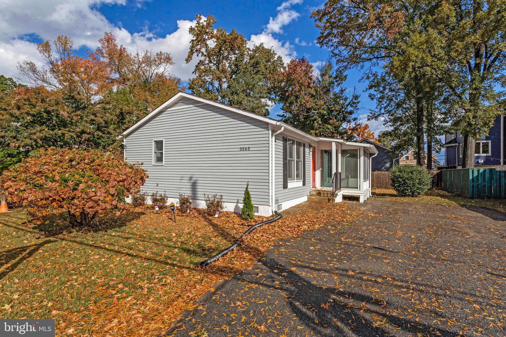 OYSTER HARBOR - Residential