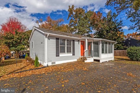 Homes For Sale - 3365 Arundel On The Bay Road<br/> ANNAPOLIS, MD 21403