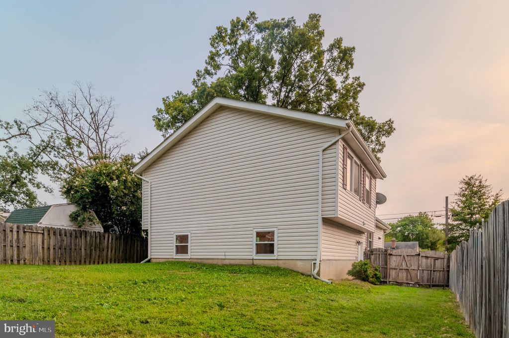 Photo of 111 Hotchkiss Street, FREDERICKSBURG, VA 22408 (MLS # VASP2036156)