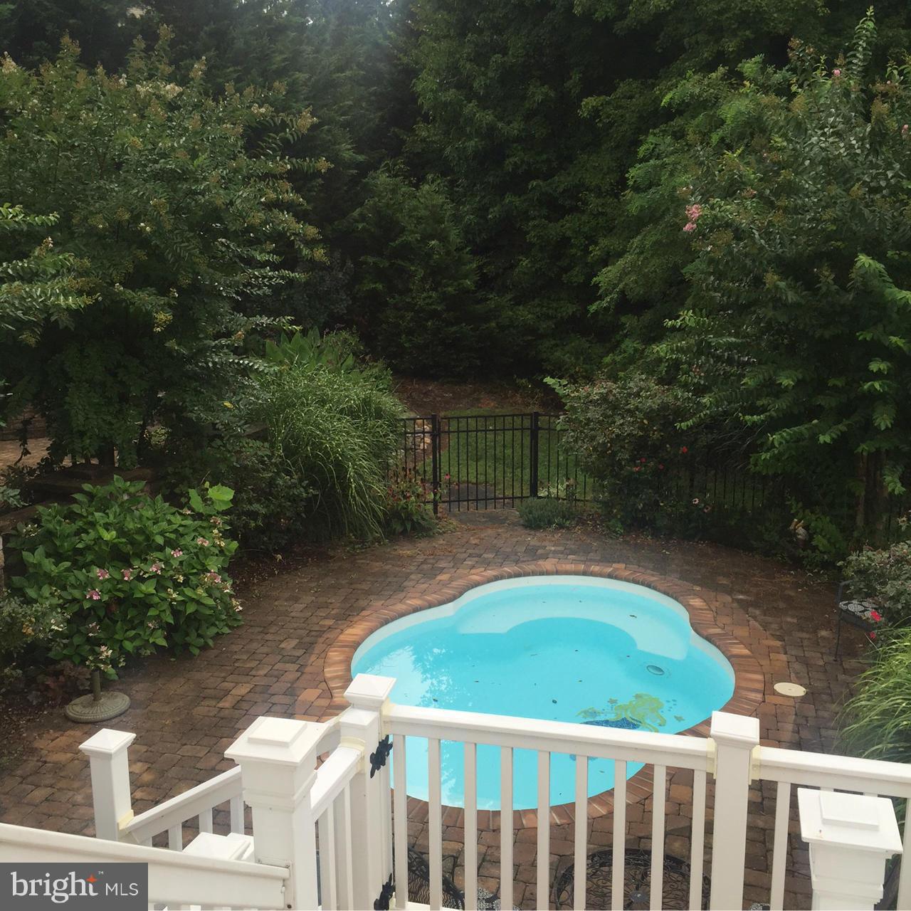 DOBBINS FARM - Residential