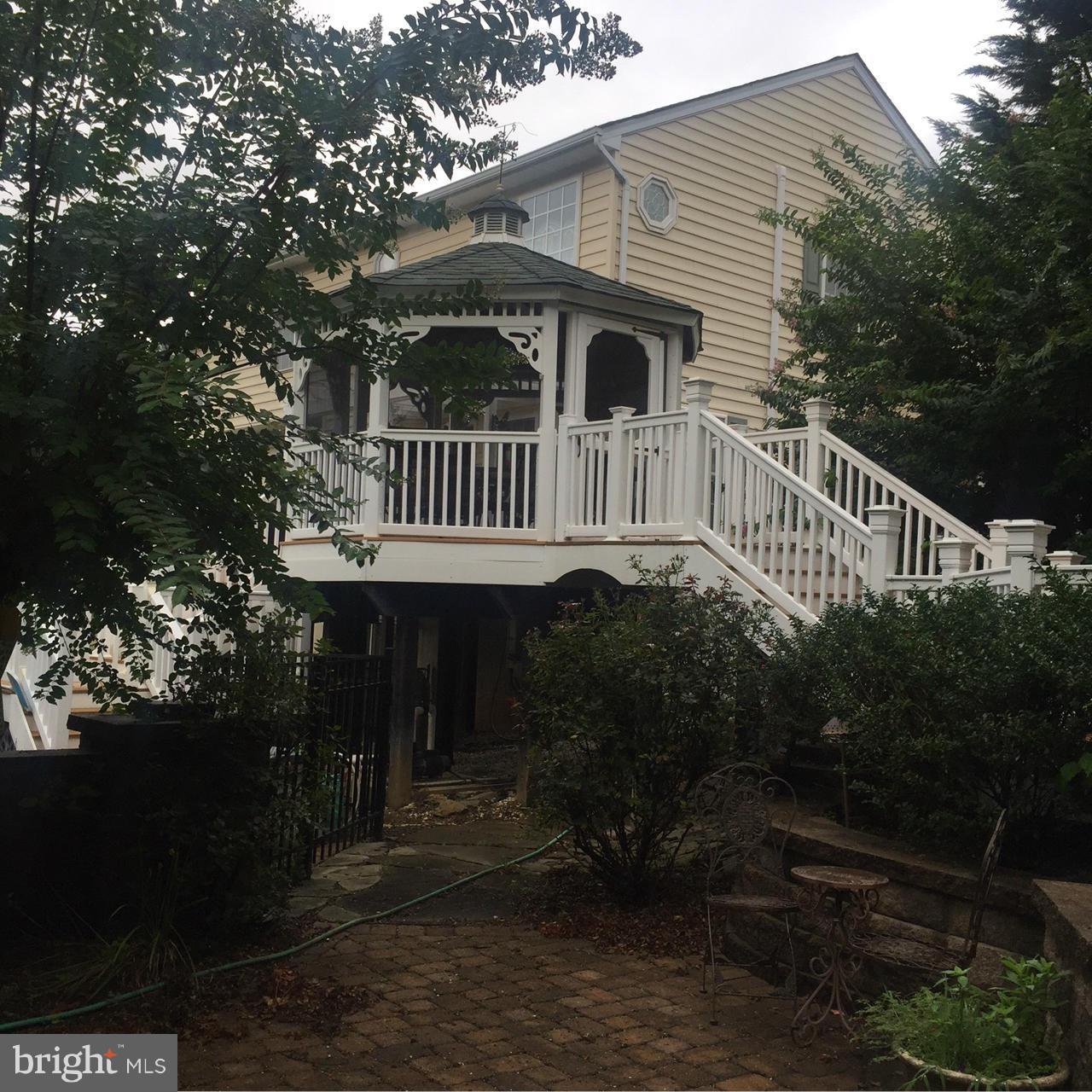 DOBBINS FARM - Residential