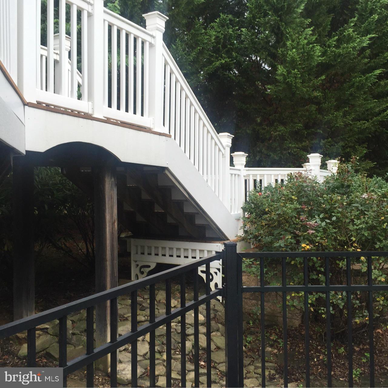 DOBBINS FARM - Residential