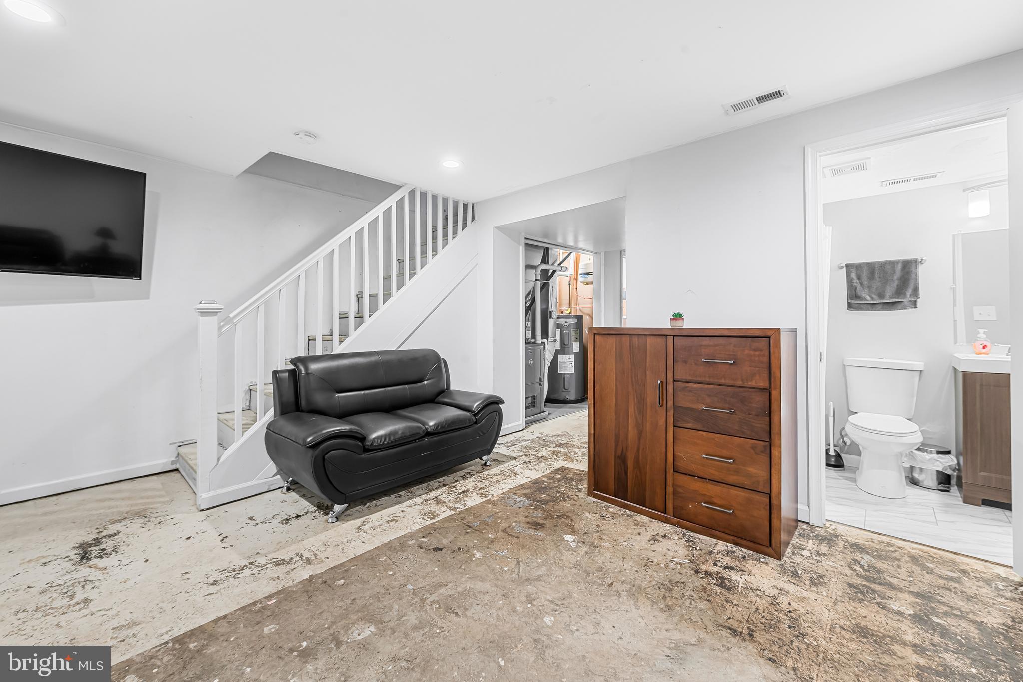 EDMONDSON VIILLAGE - Residential
