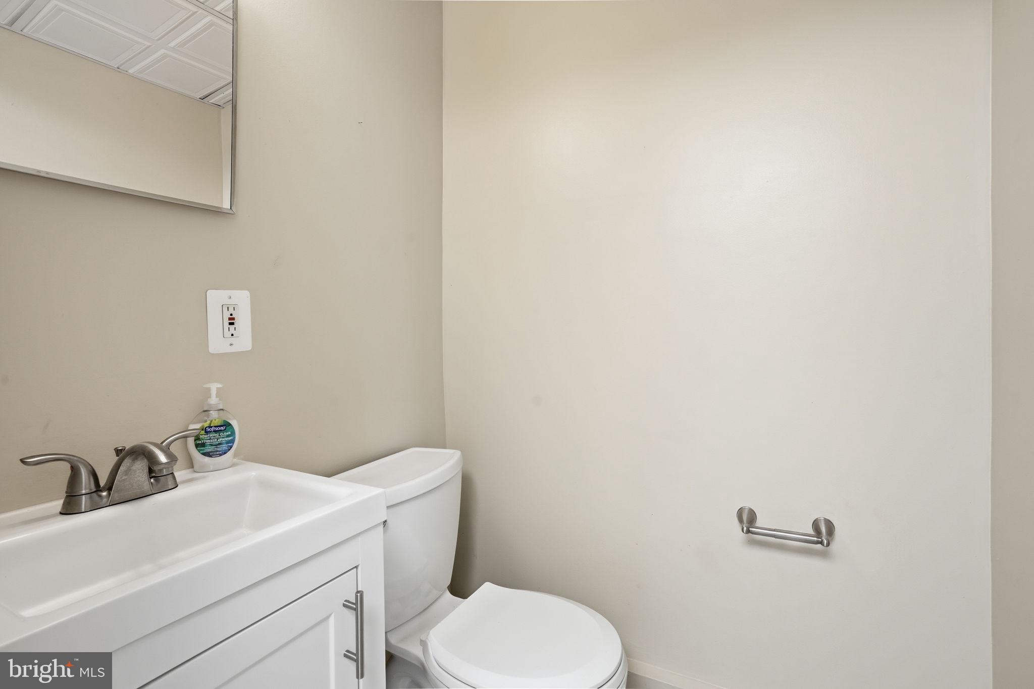 FEDERAL HILL HISTORIC DISTRICT - Residential Lease