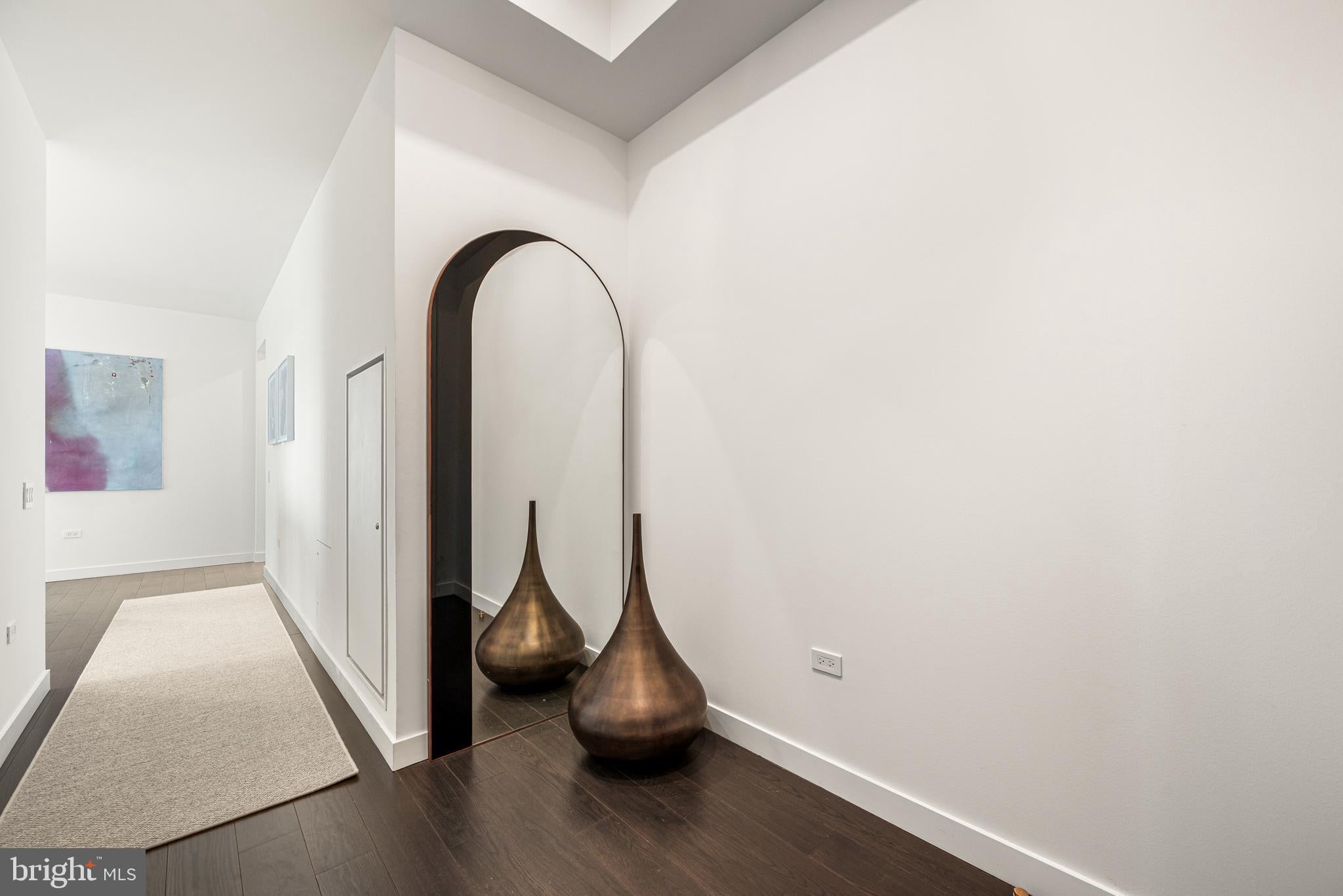 1911 WALNUT ST. UNIT 2702