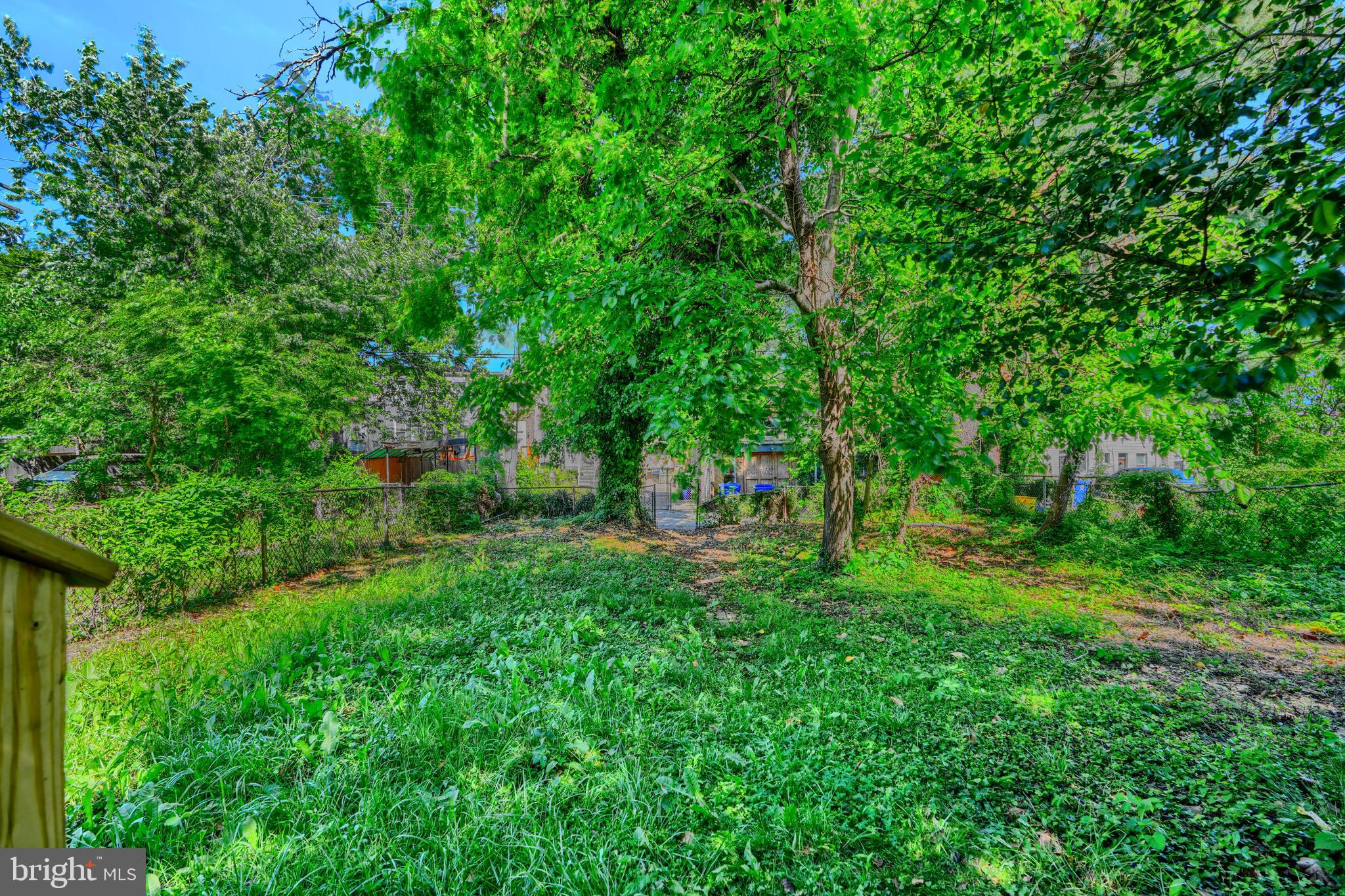 109 S AUGUSTA AVENUE
