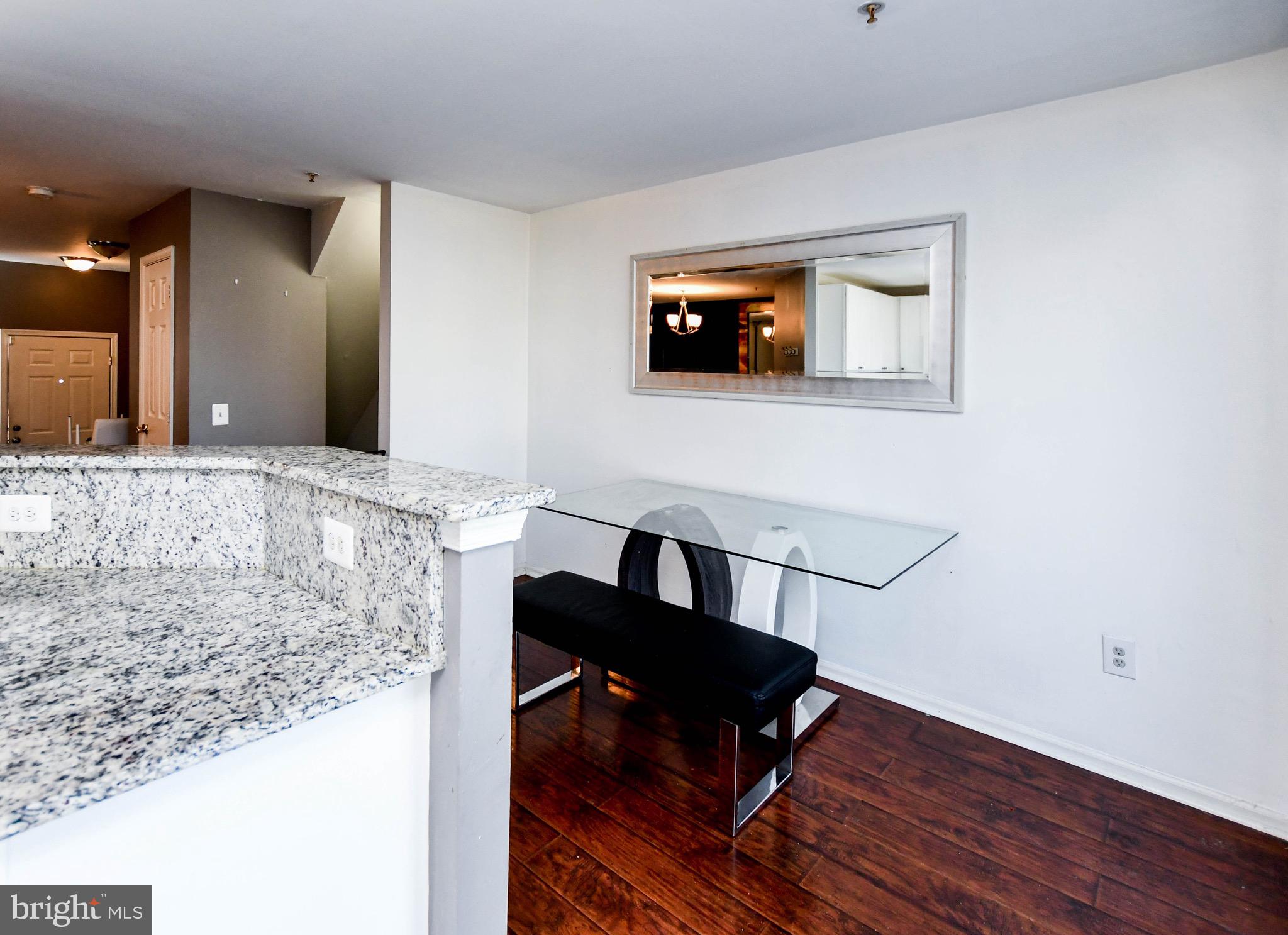 YORKSHIRE KNOLLS - Residential