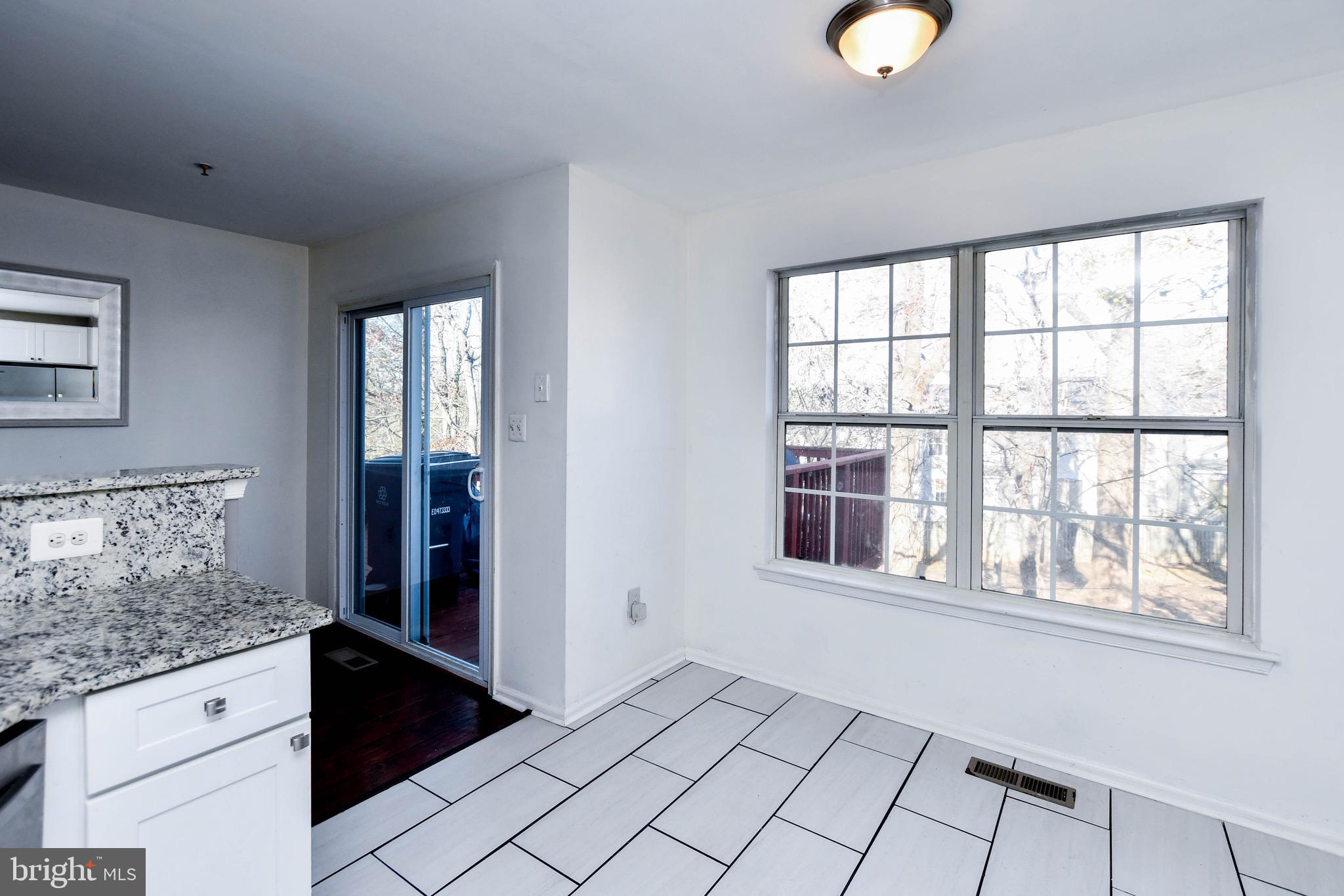 YORKSHIRE KNOLLS - Residential