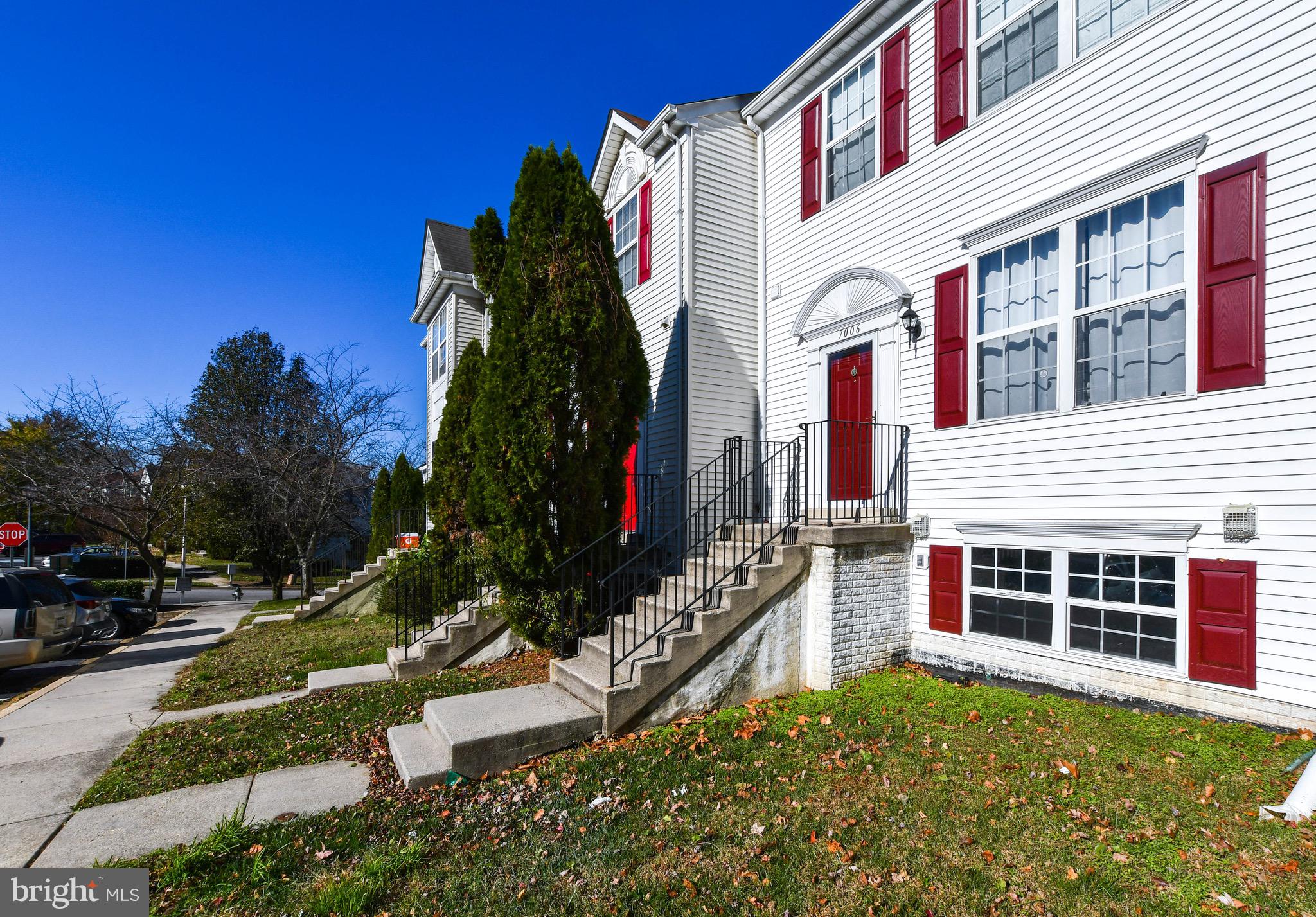 YORKSHIRE KNOLLS - Residential
