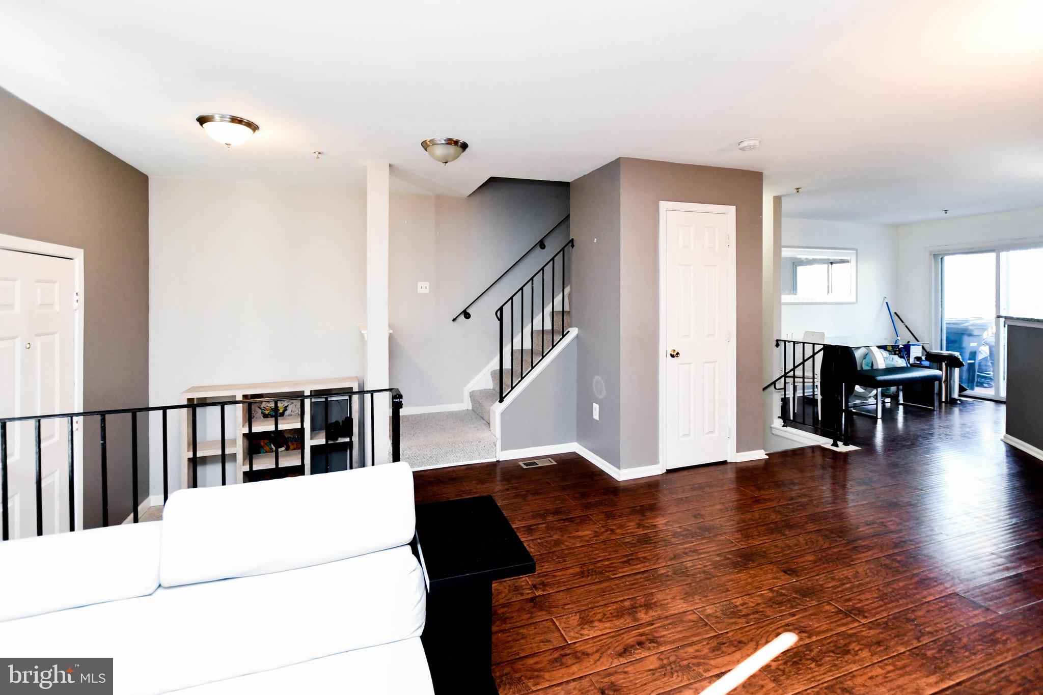 YORKSHIRE KNOLLS - Residential