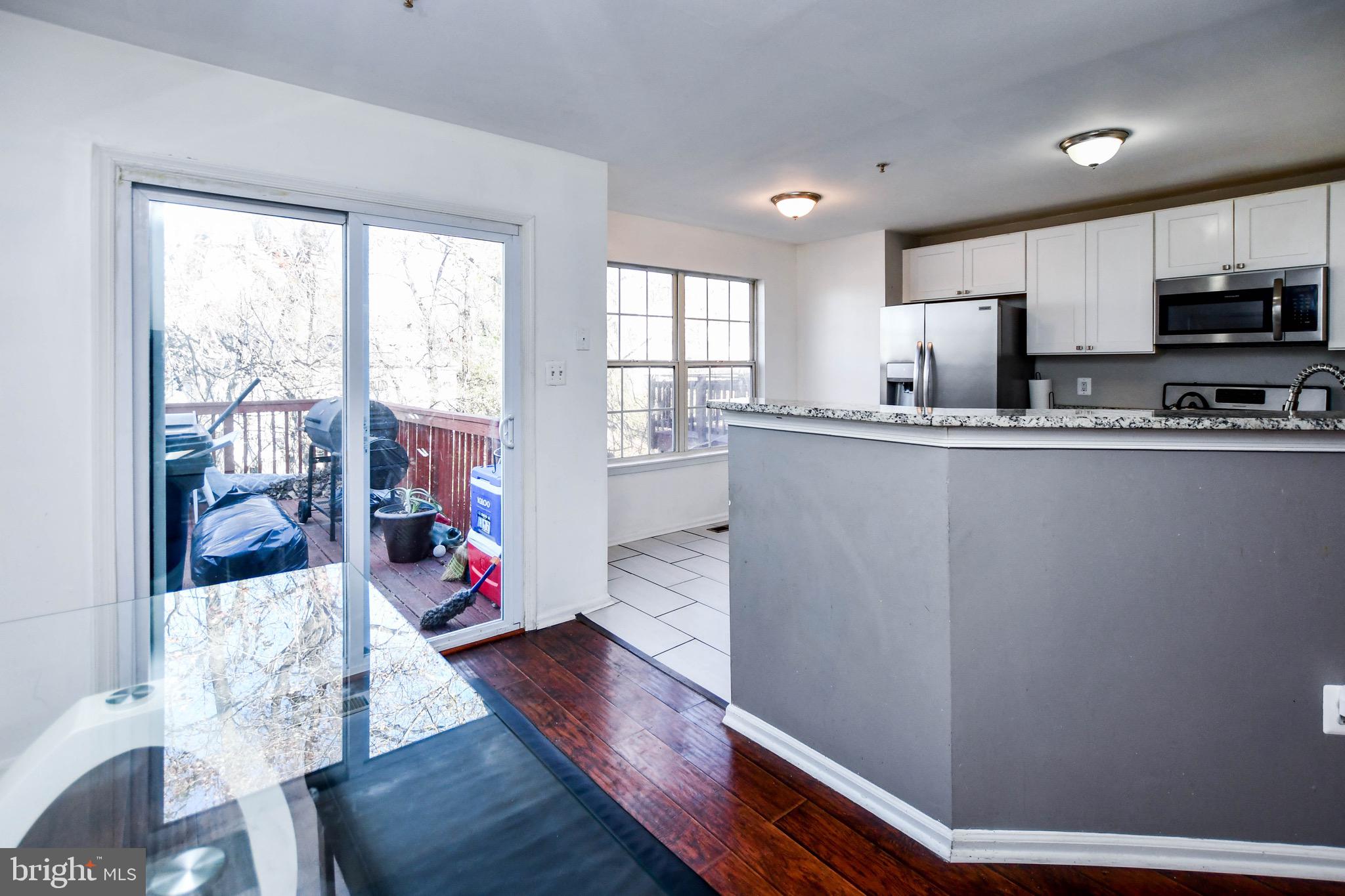 YORKSHIRE KNOLLS - Residential