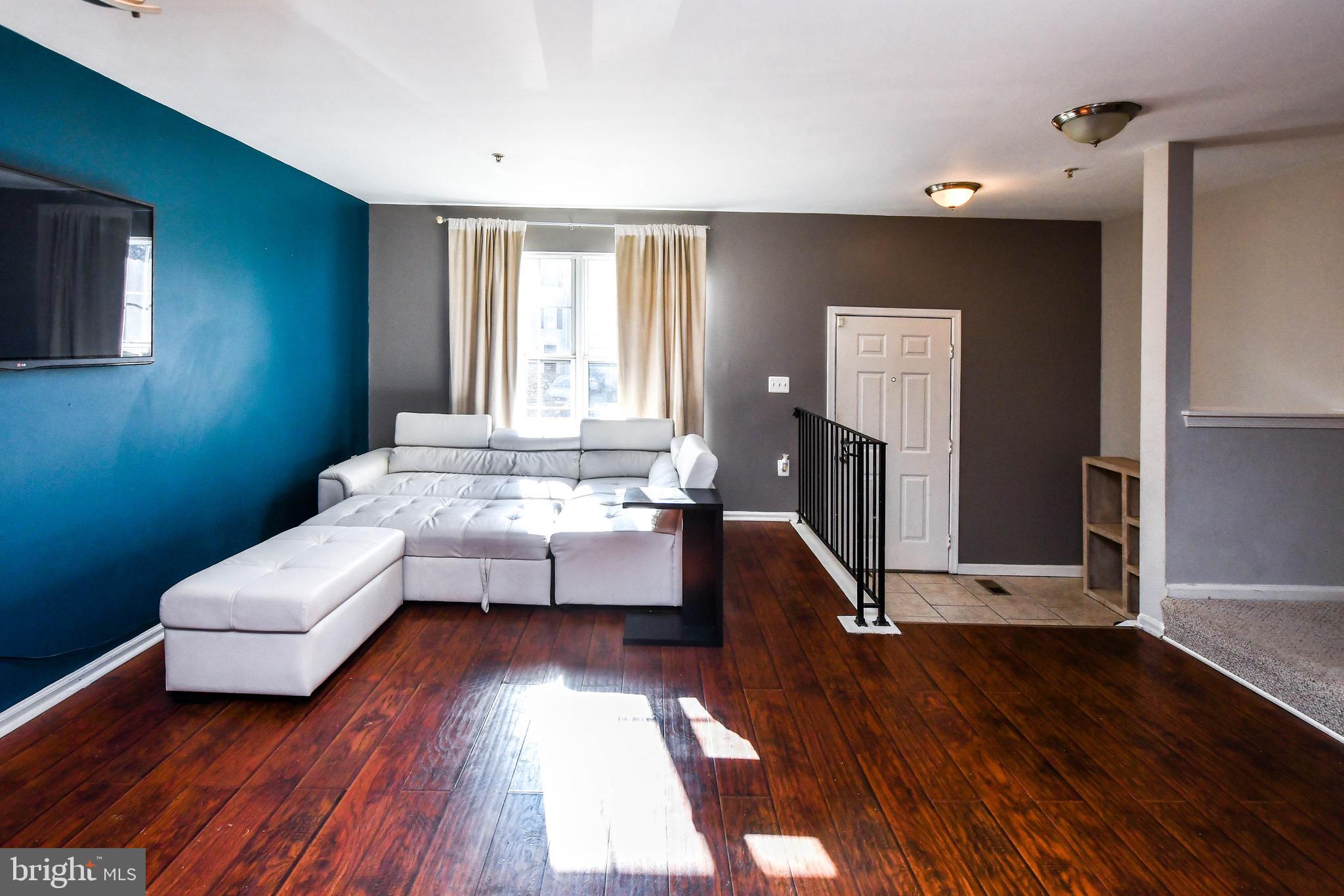 YORKSHIRE KNOLLS - Residential