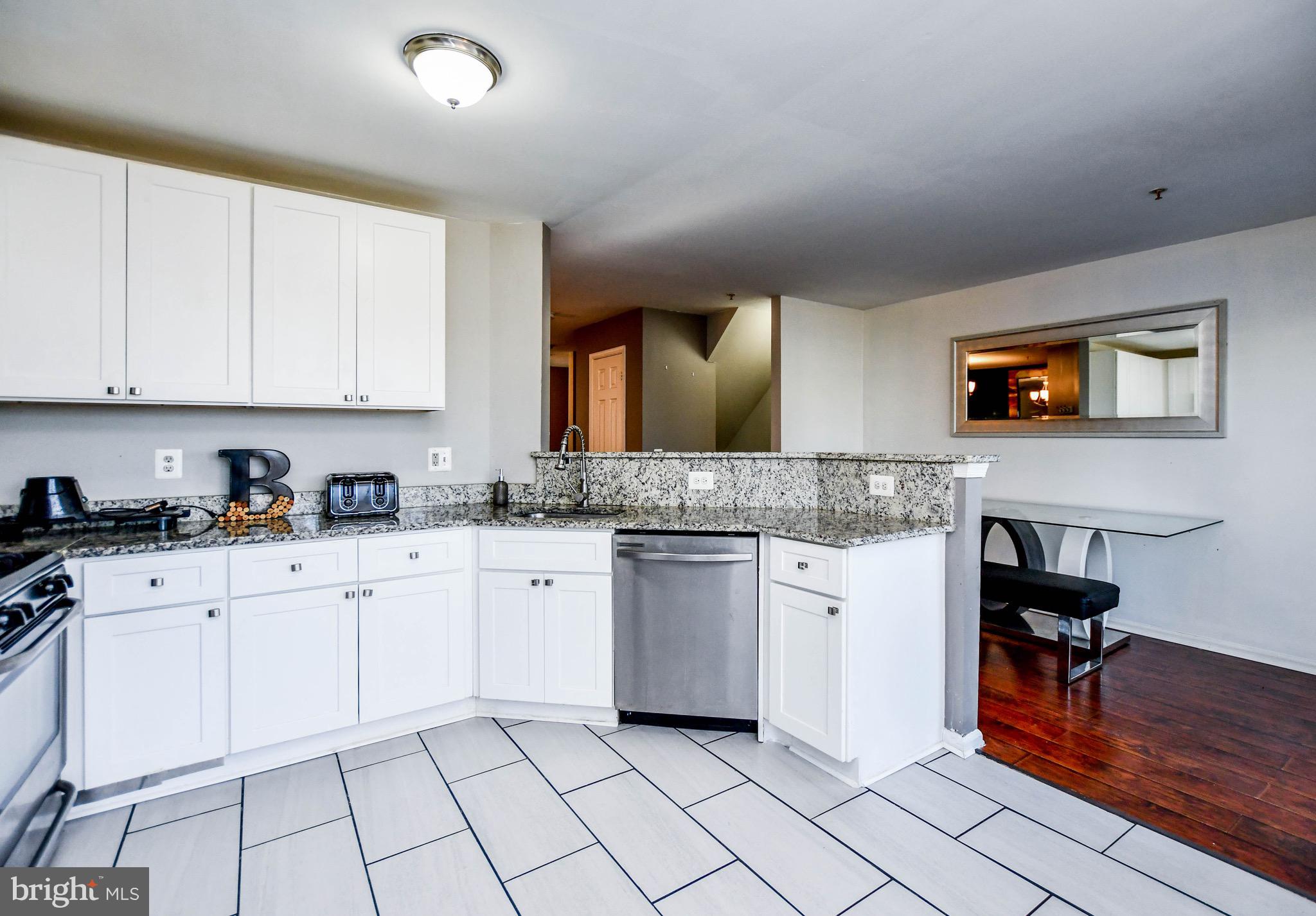 YORKSHIRE KNOLLS - Residential