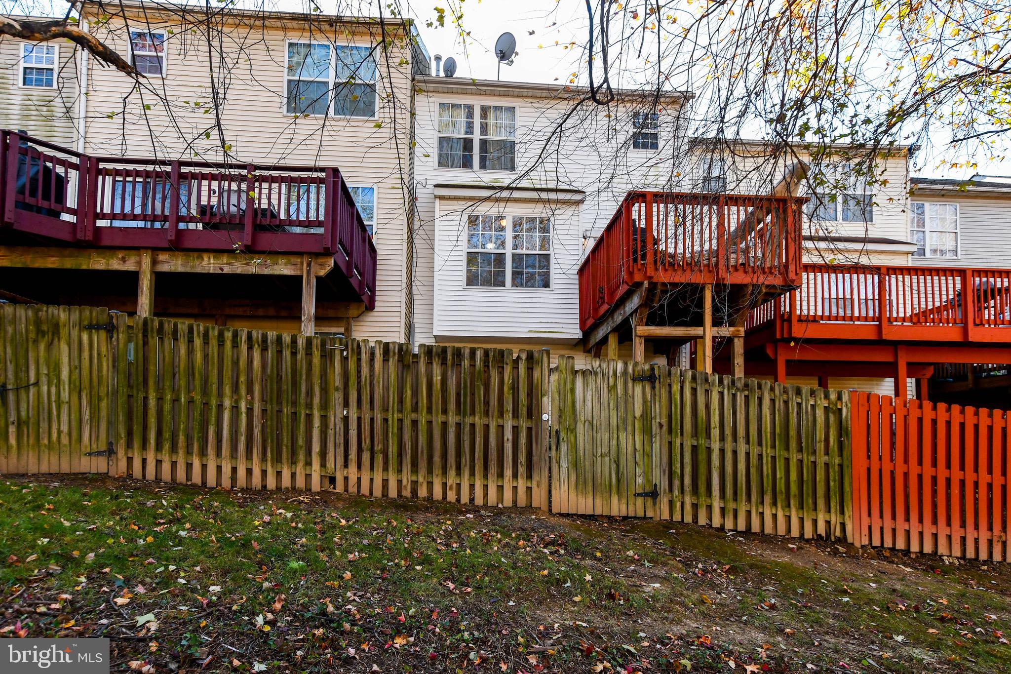 YORKSHIRE KNOLLS - Residential