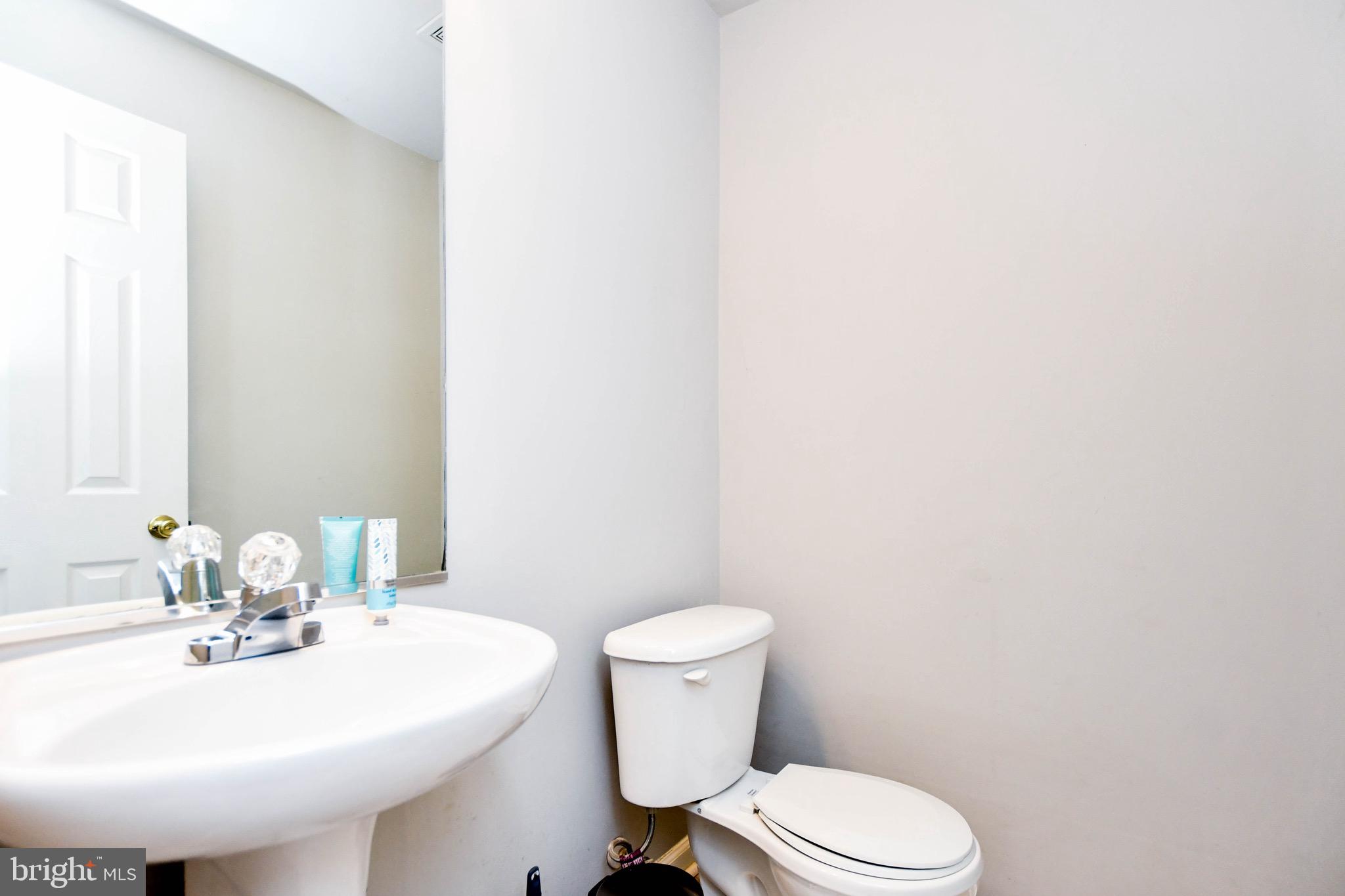 YORKSHIRE KNOLLS - Residential