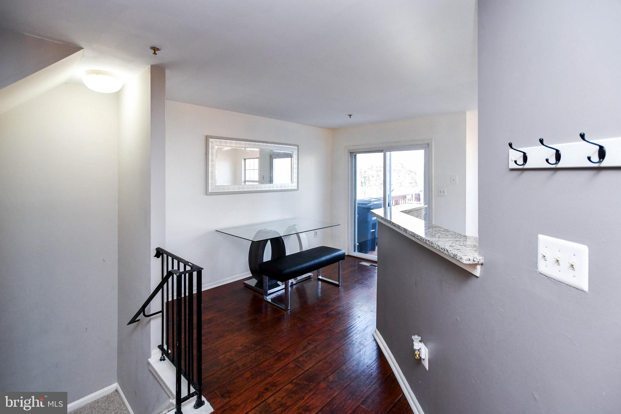 YORKSHIRE KNOLLS - Residential