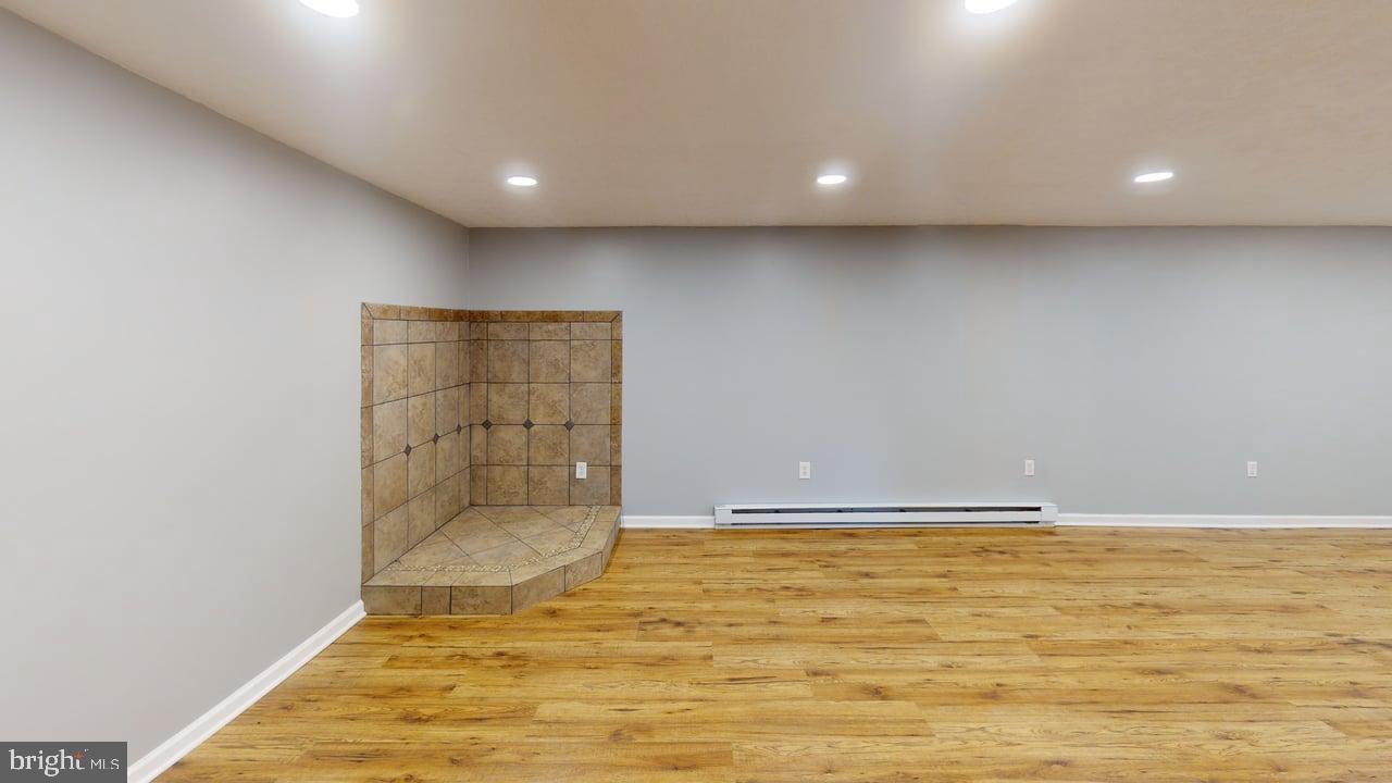 SUNRISE SUMMIT - Residential