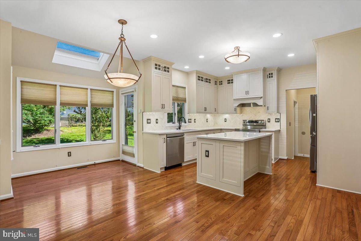 8105 DRY RIDGE
