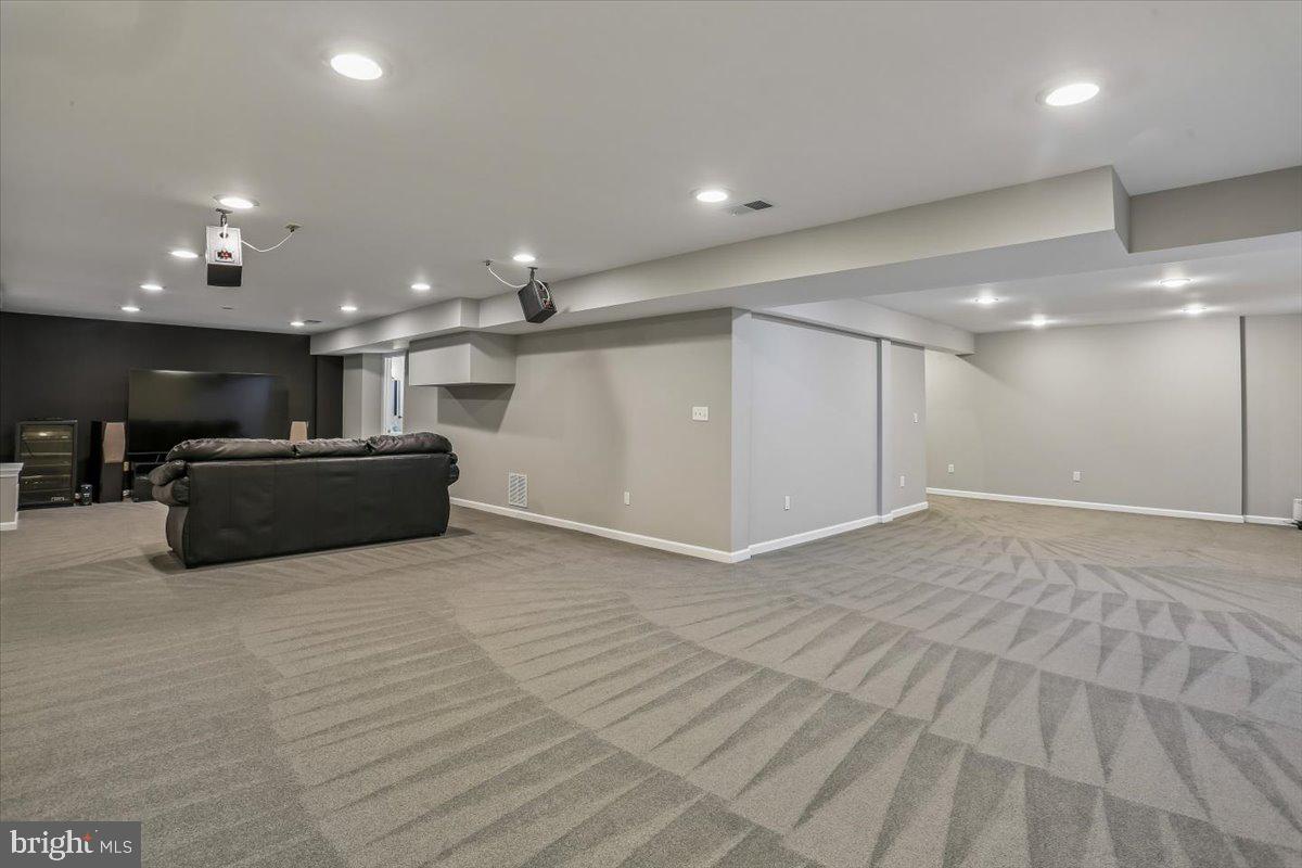 8105 DRY RIDGE