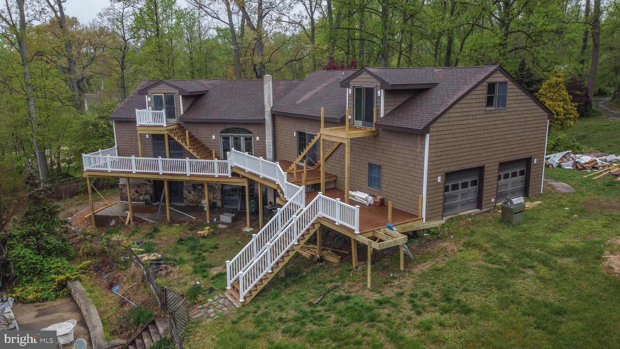 ELK NECK - Residential