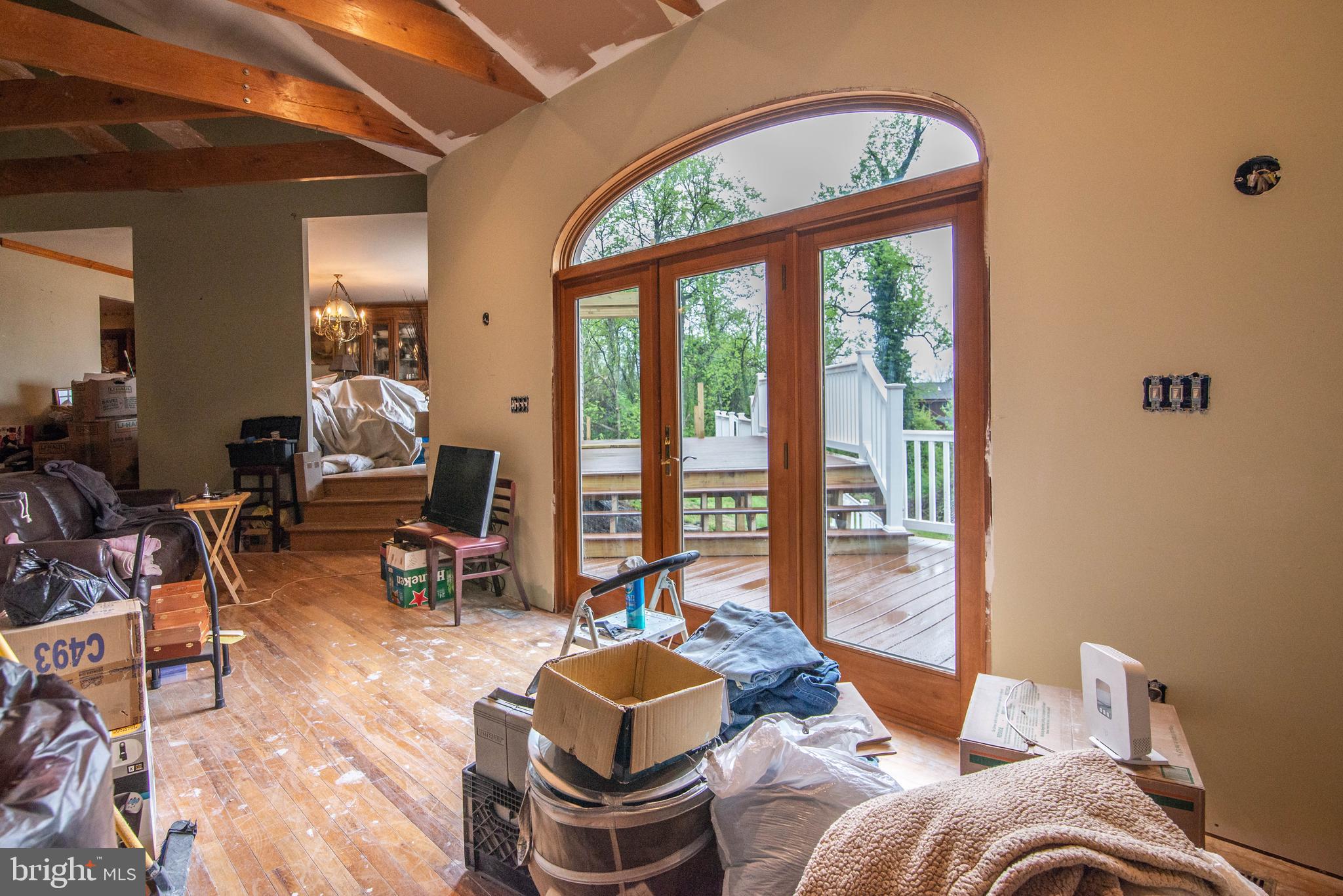 ELK NECK - Residential