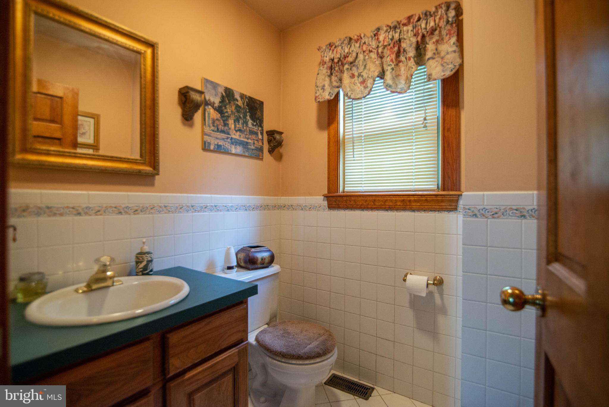 ELK NECK - Residential