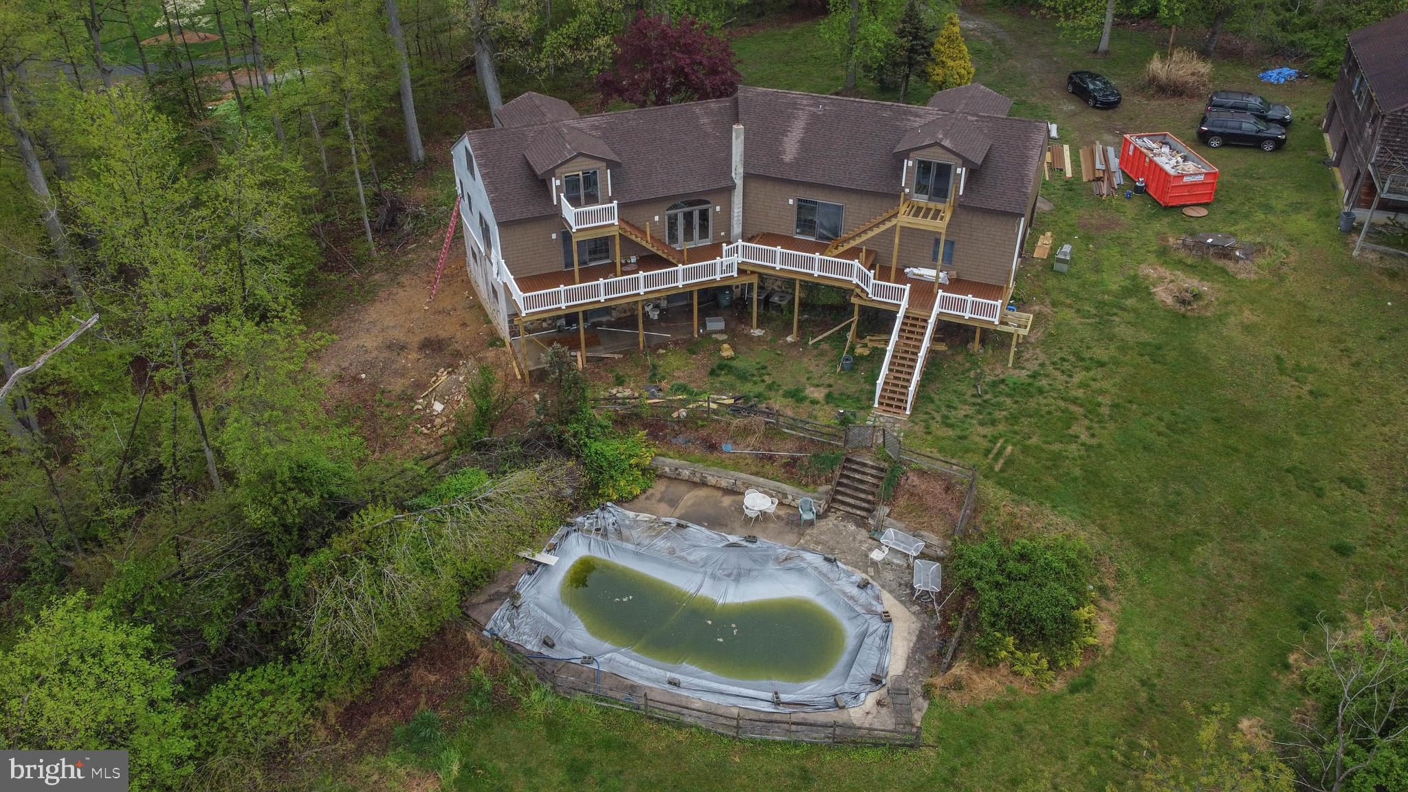 ELK NECK - Residential